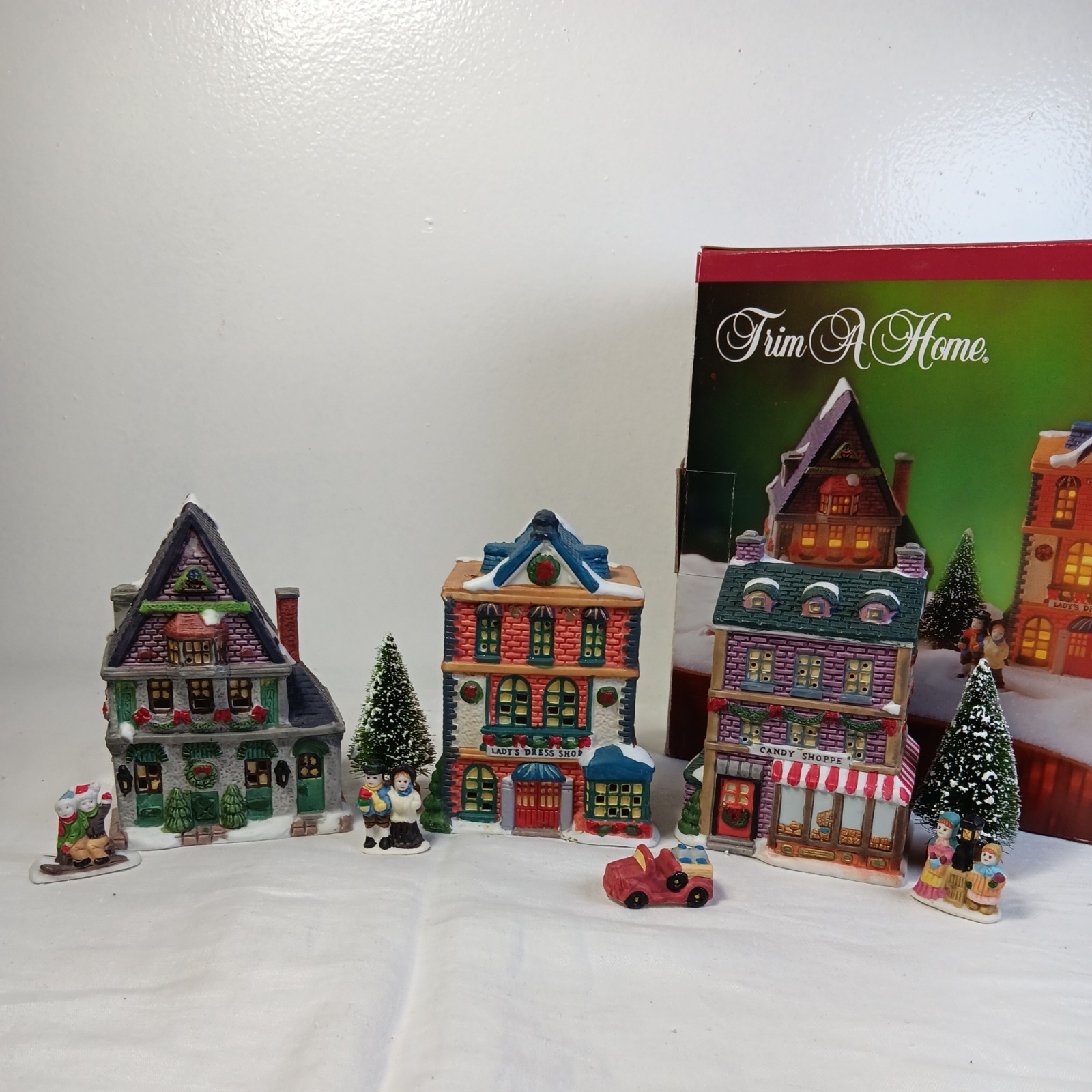 Vintage Trim A Home Premium Holiday Memories Porcelain Christmas 10 Piece Set