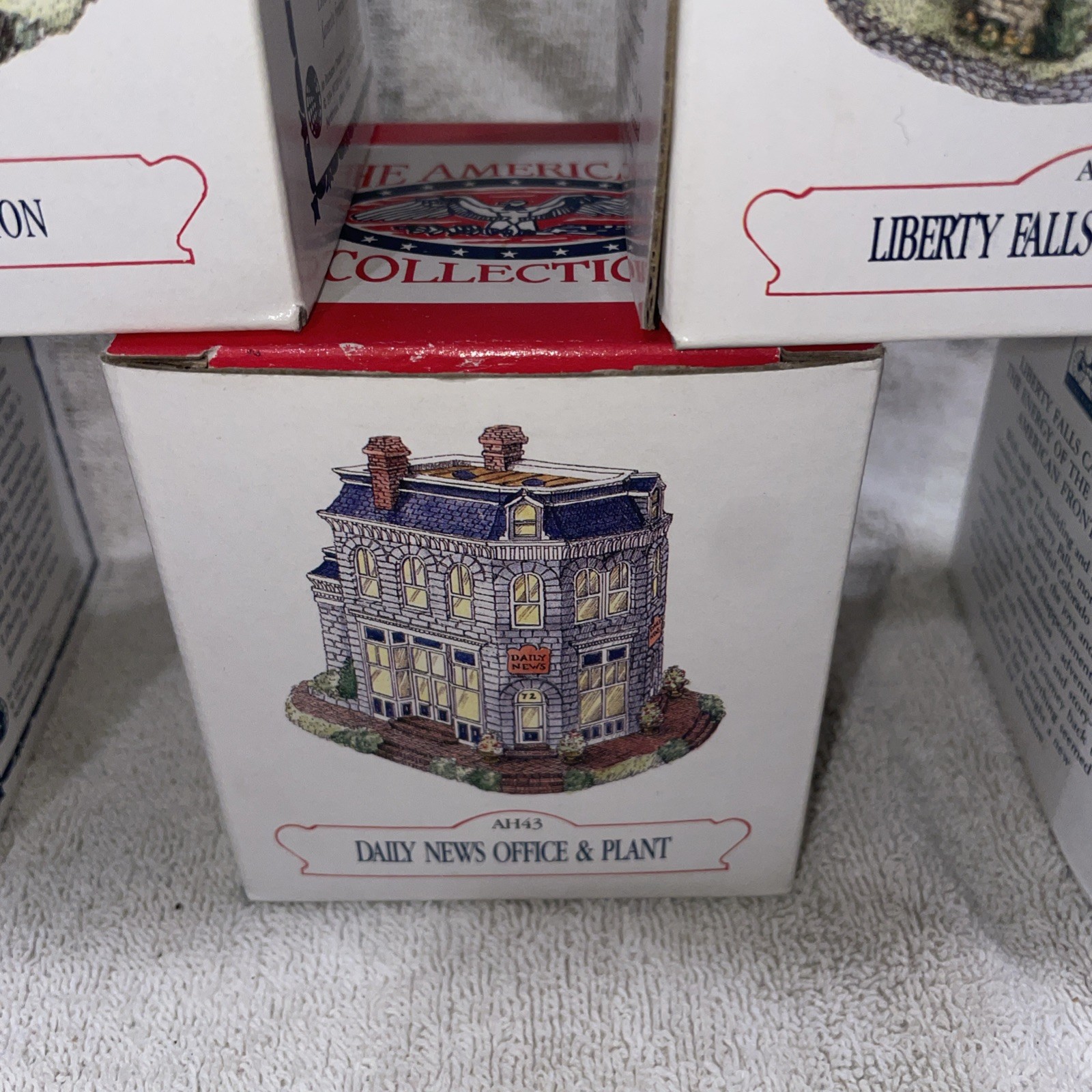 10 The Americana Collection Liberty Falls Houses & Buildings + 10 Pewter Figures
