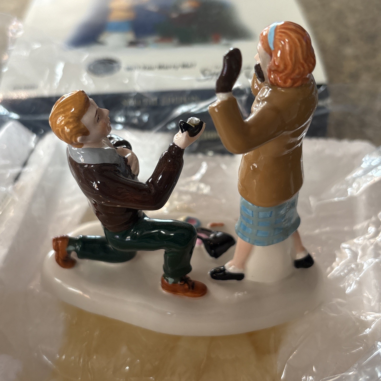 Department 56 Snow Village “Will You Marry Me?” Figure 2005 Orig Box Limited ’05