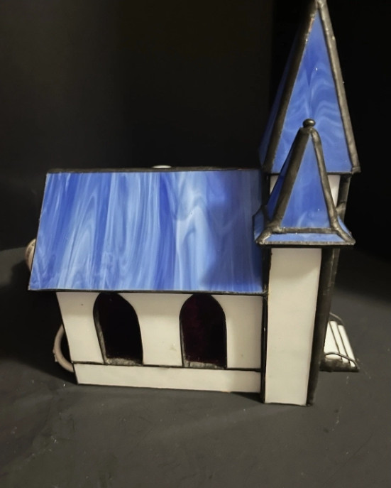 Vintage Century Classics illuminated Stained Glass Collectible Church with Box