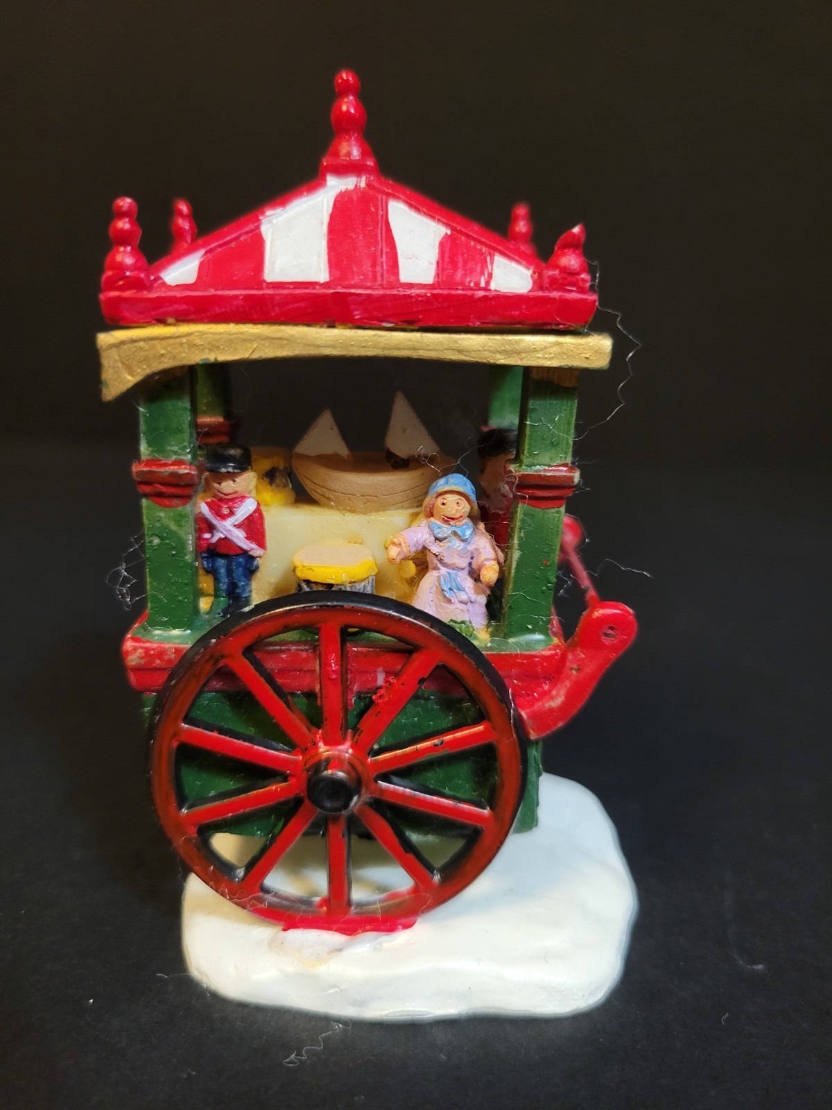 Lemax Christmas Village Town Toy Peddler 62316 Vendor Cart Seller Kiosk Teddy