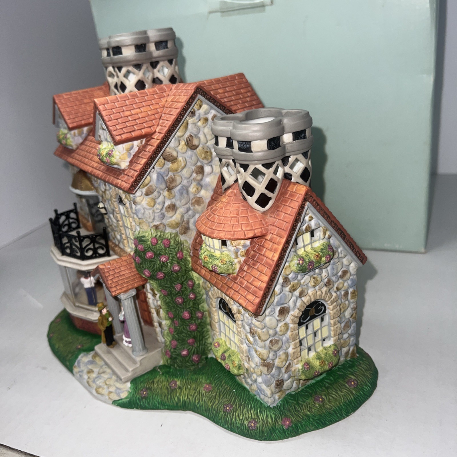 PARTYLITE Olde World Village #3 Bristol House Victorian Tealight Candle P7322