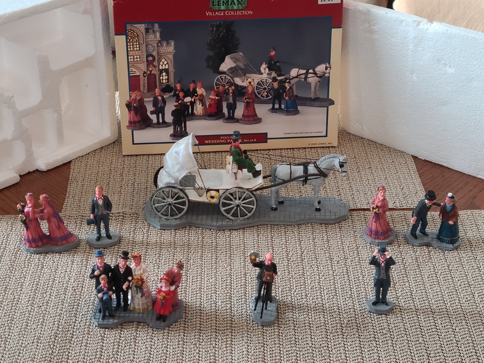 Lemax Wedding Party Set of 8 Village #33411 Ears damaged