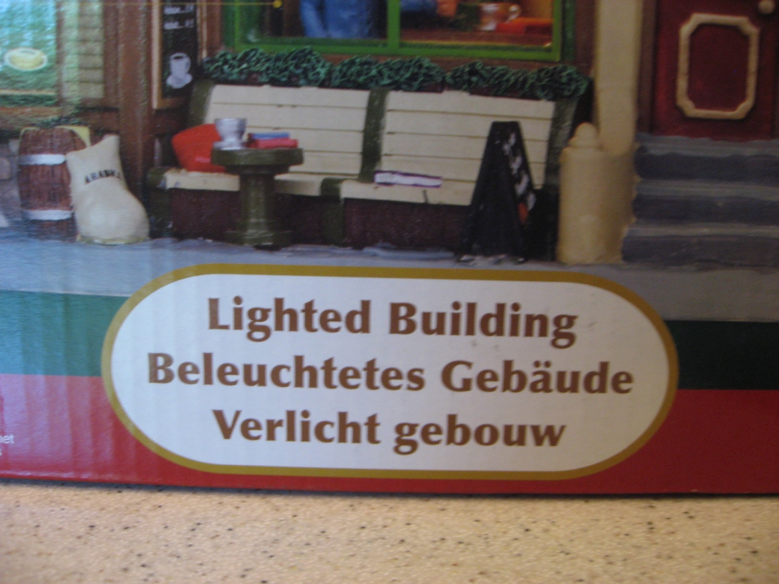 Lemax Caddington Village 2011 Brew-N-Browse Lighted Ceramic Building 15245