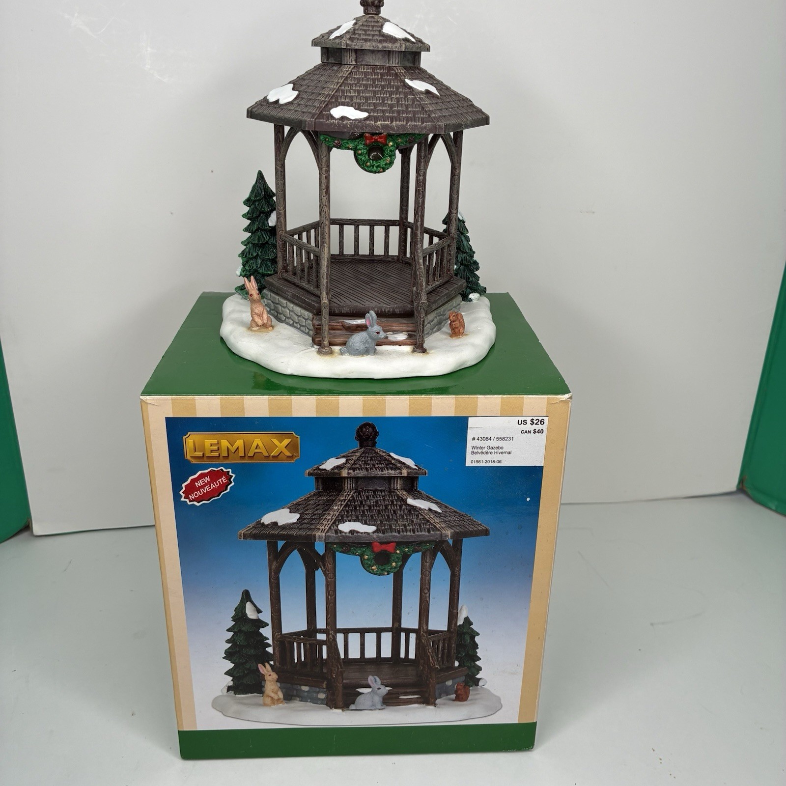 Lemax #43084 Winter Gazebo Table Accent Boxed 2014 Christmas Village