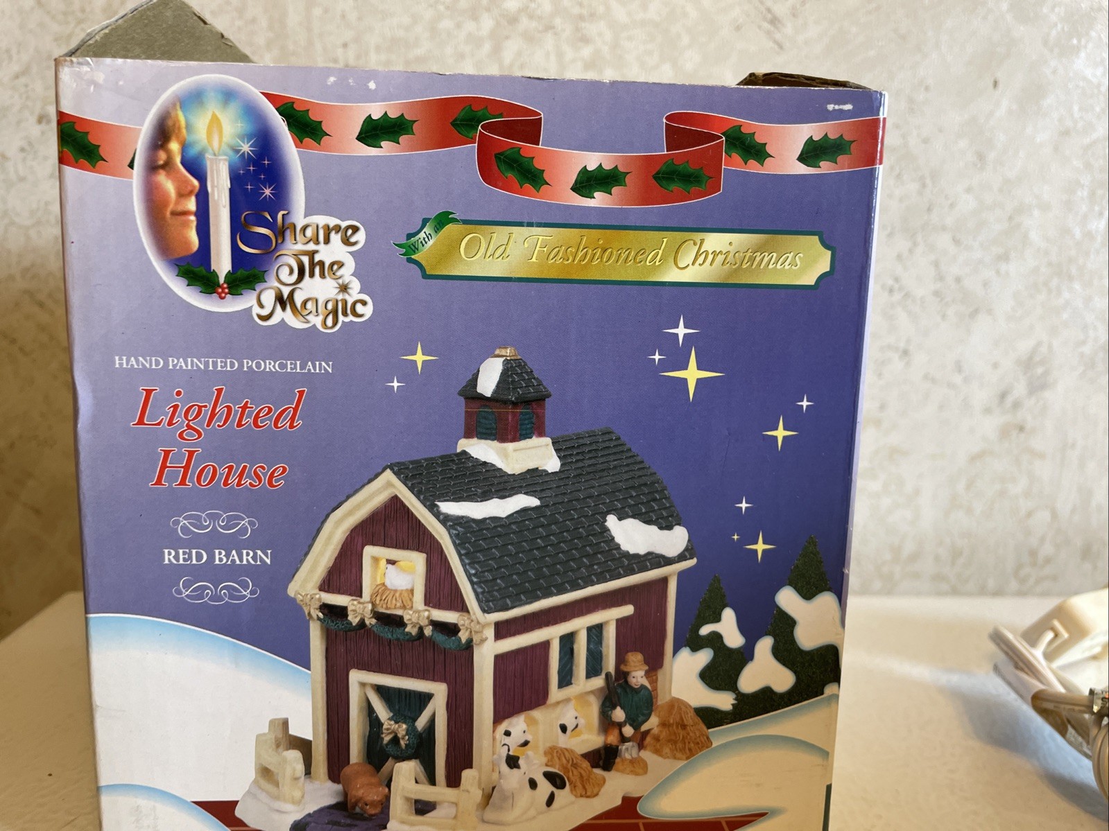 Old Fashioned Christmas LIGHTED RED BARN VINTAGE 1998 VILLAGE CERAMIC