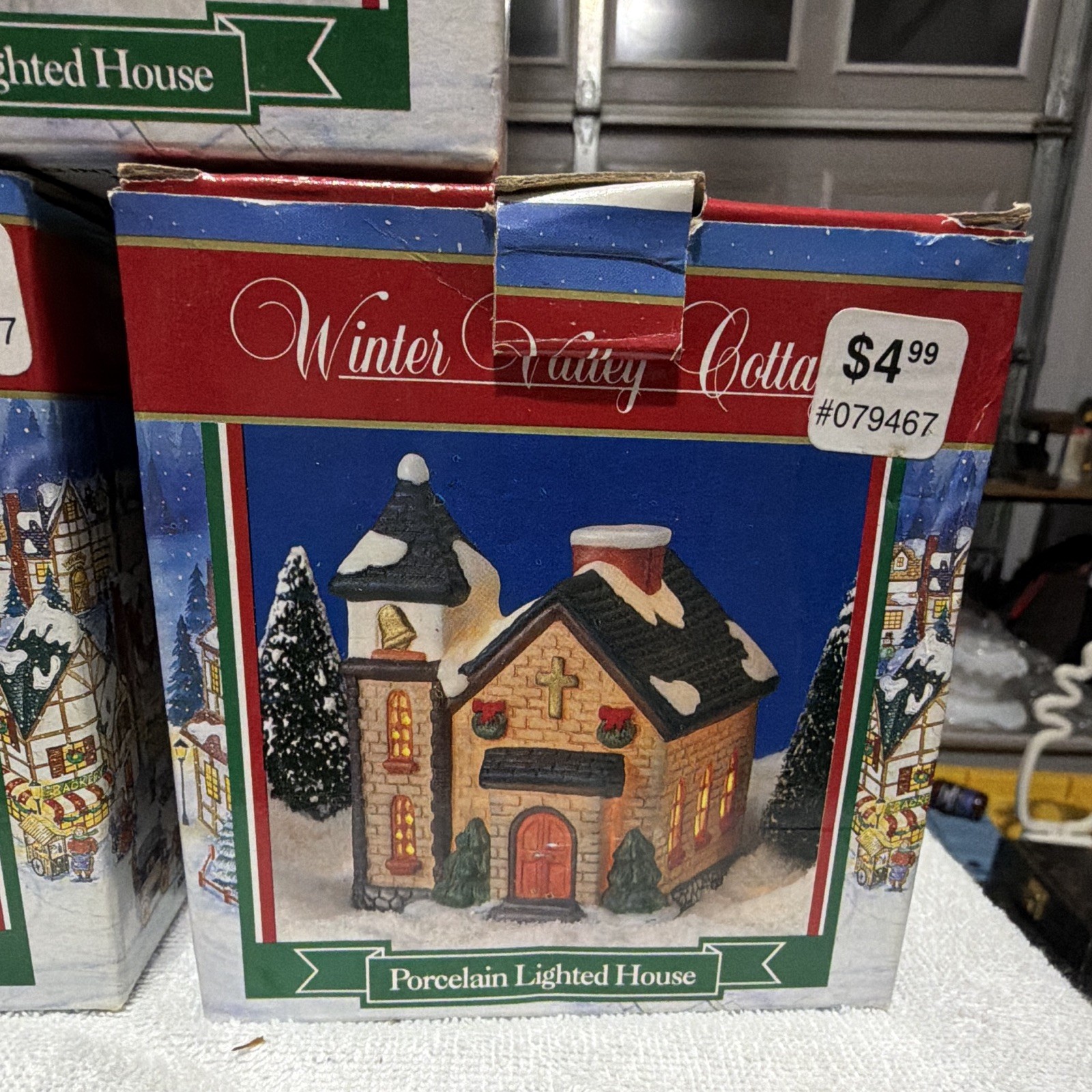 Vintage Winter Valley Cottage Porcelain Lighted Houses – Set of 3