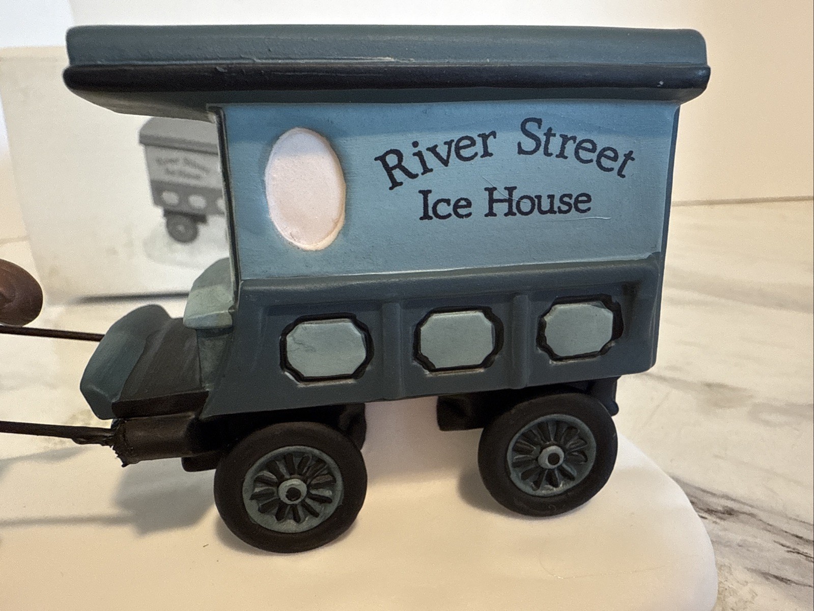 Dept 56 Christmas In The City River Street Ice House Cart #59595 Vintage w/Box