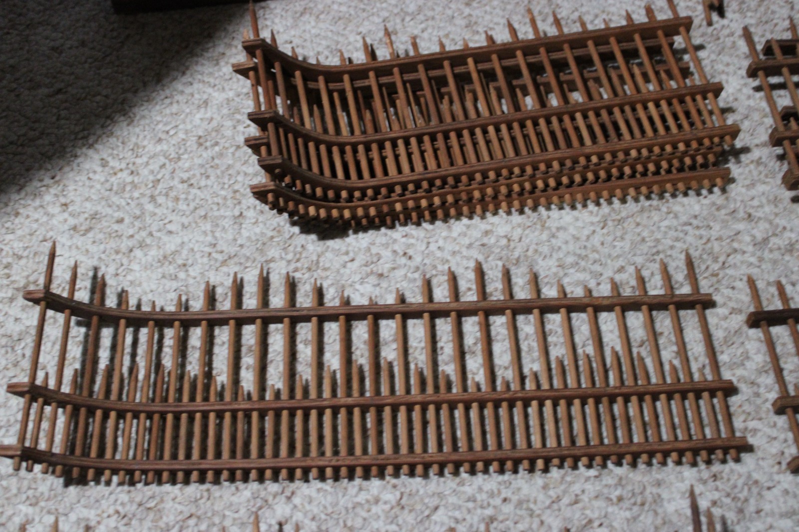 ANTIQUE VICTORIAN ASIAN CHINESE MINIATURE FENCE GATES XMAS VILLAGE RAILROAD WOOD