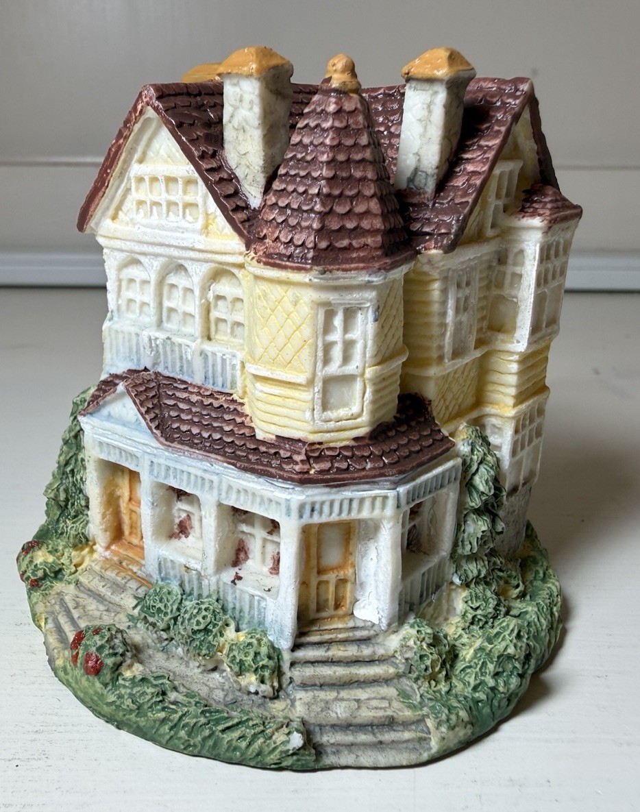 The Americana Collection AH40 The Clark Mansion NIB