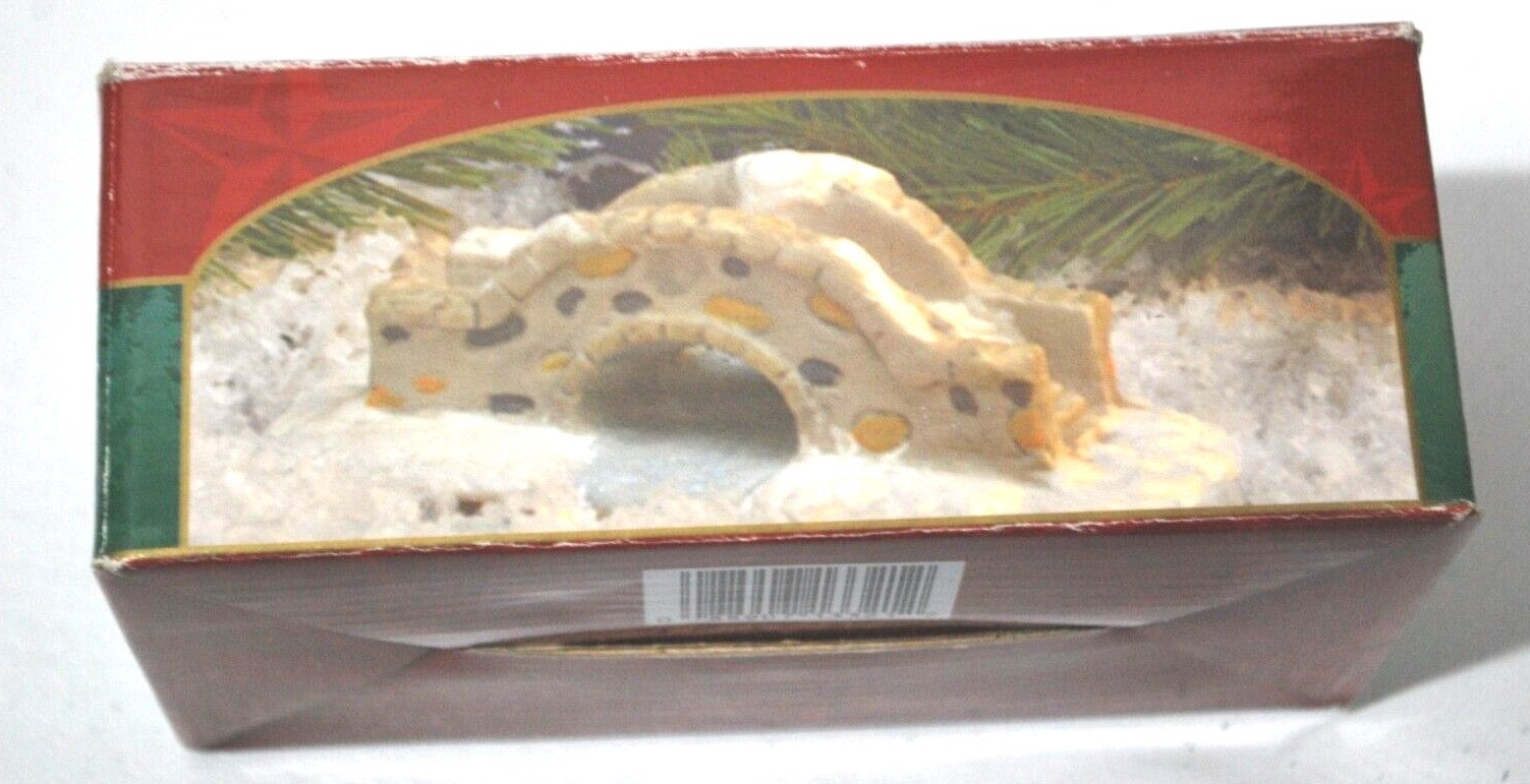 Seasonal Specialties Christmas Valley Collectible VTG 1995 Stone Bridge 6″ x3″