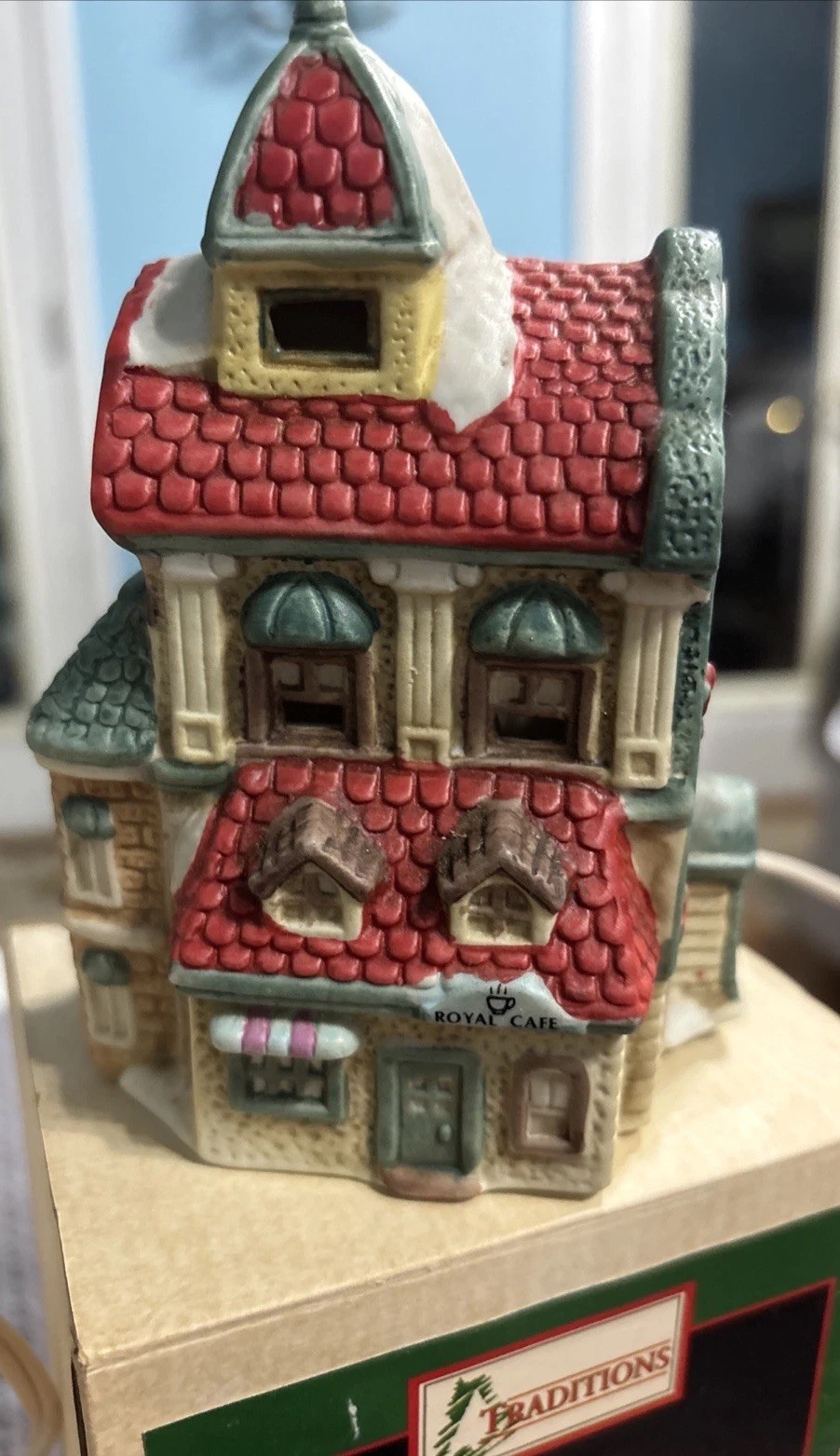 2 Wangs VintageTraditions Holiday Village Village City Hall & Royal Cafe& Hotel