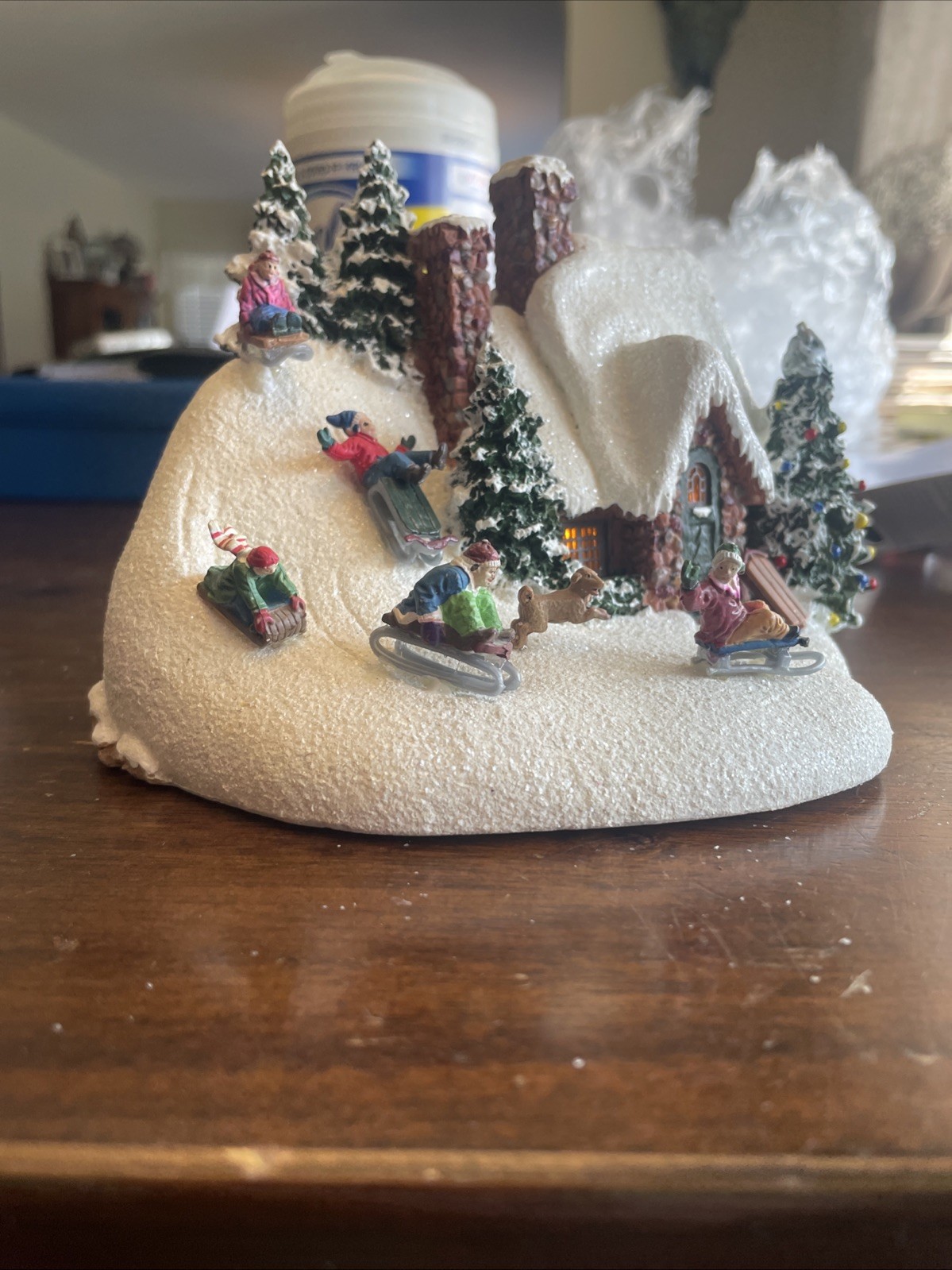 Thomas Kinkade the Sleigh Ride Christmas Village House 2009 Teleflora Light-Up