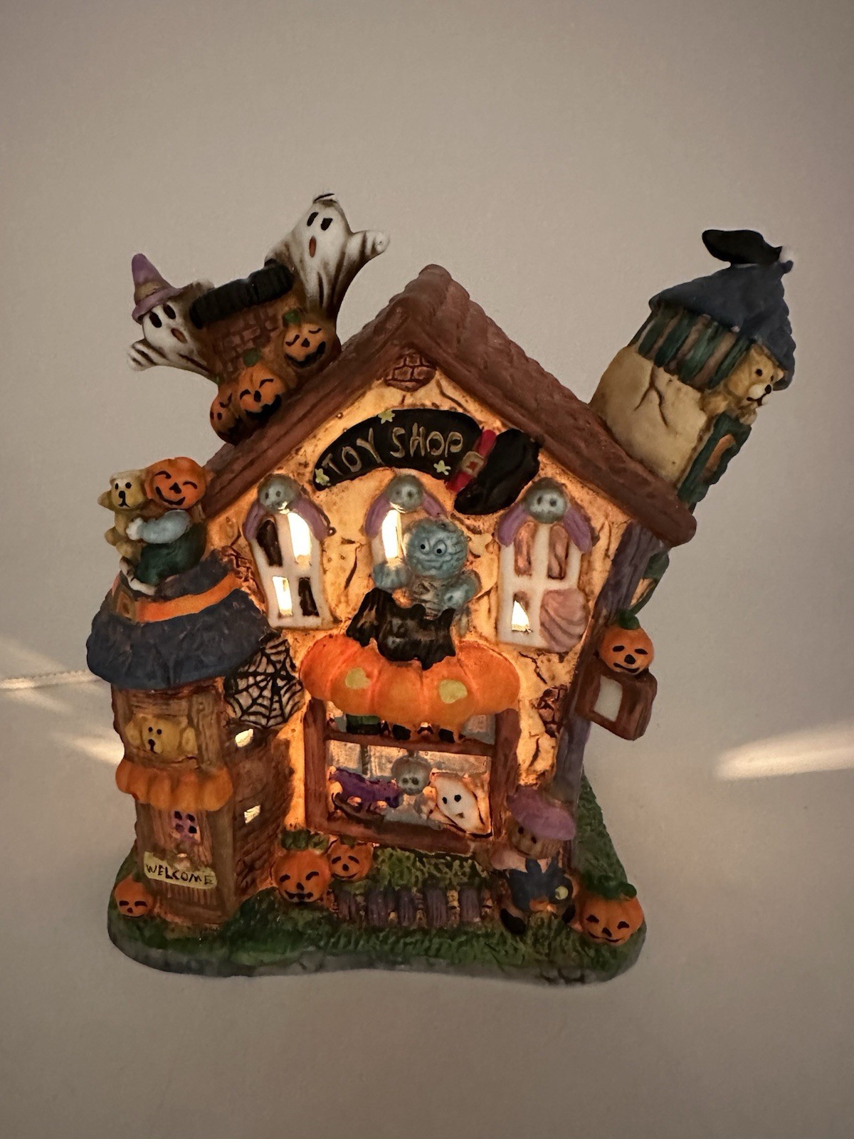 Spooky Hollow Toy Shop Lighted Porcelain Halloween Village Vintage With Box