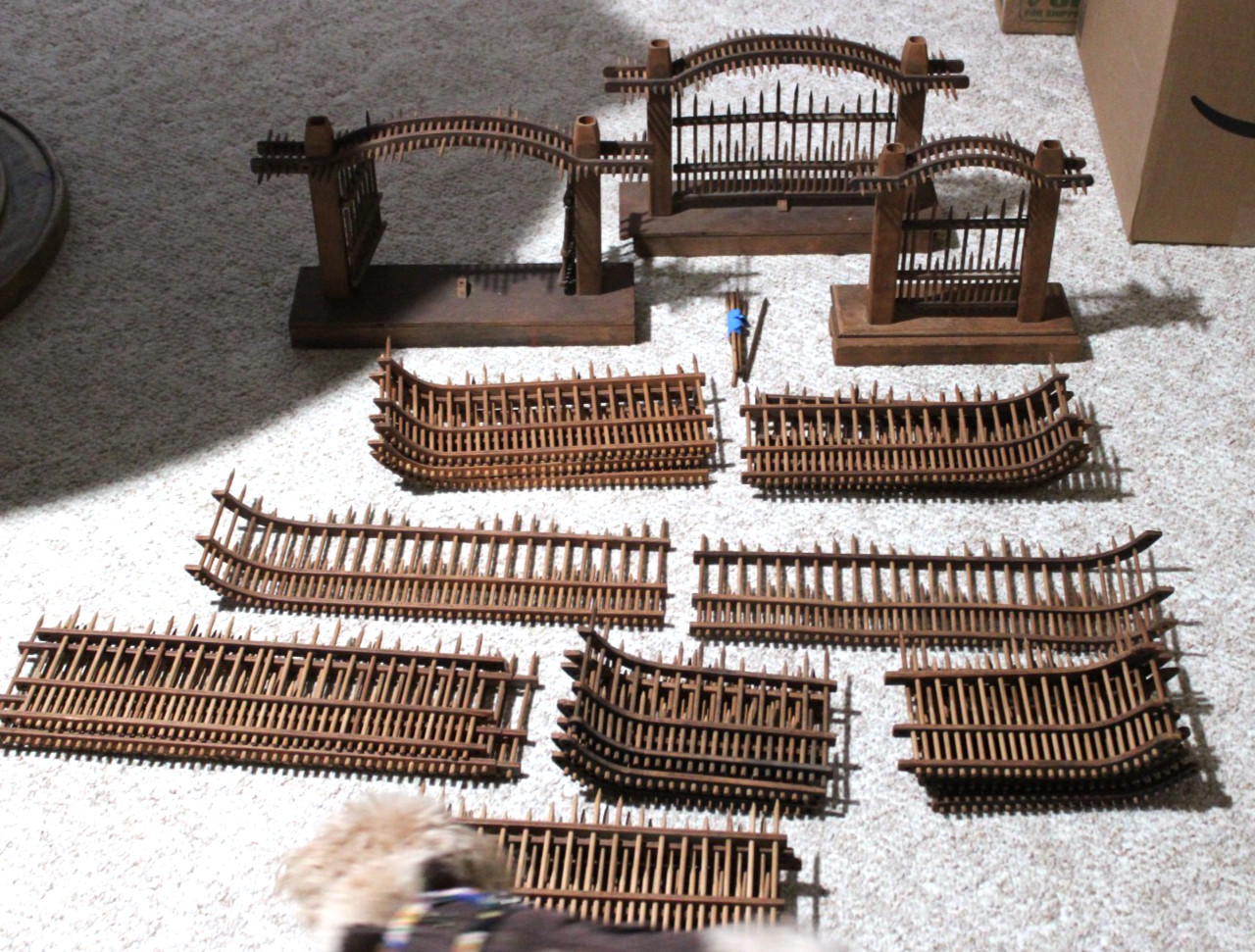 ANTIQUE VICTORIAN ASIAN CHINESE MINIATURE FENCE GATES XMAS VILLAGE RAILROAD WOOD