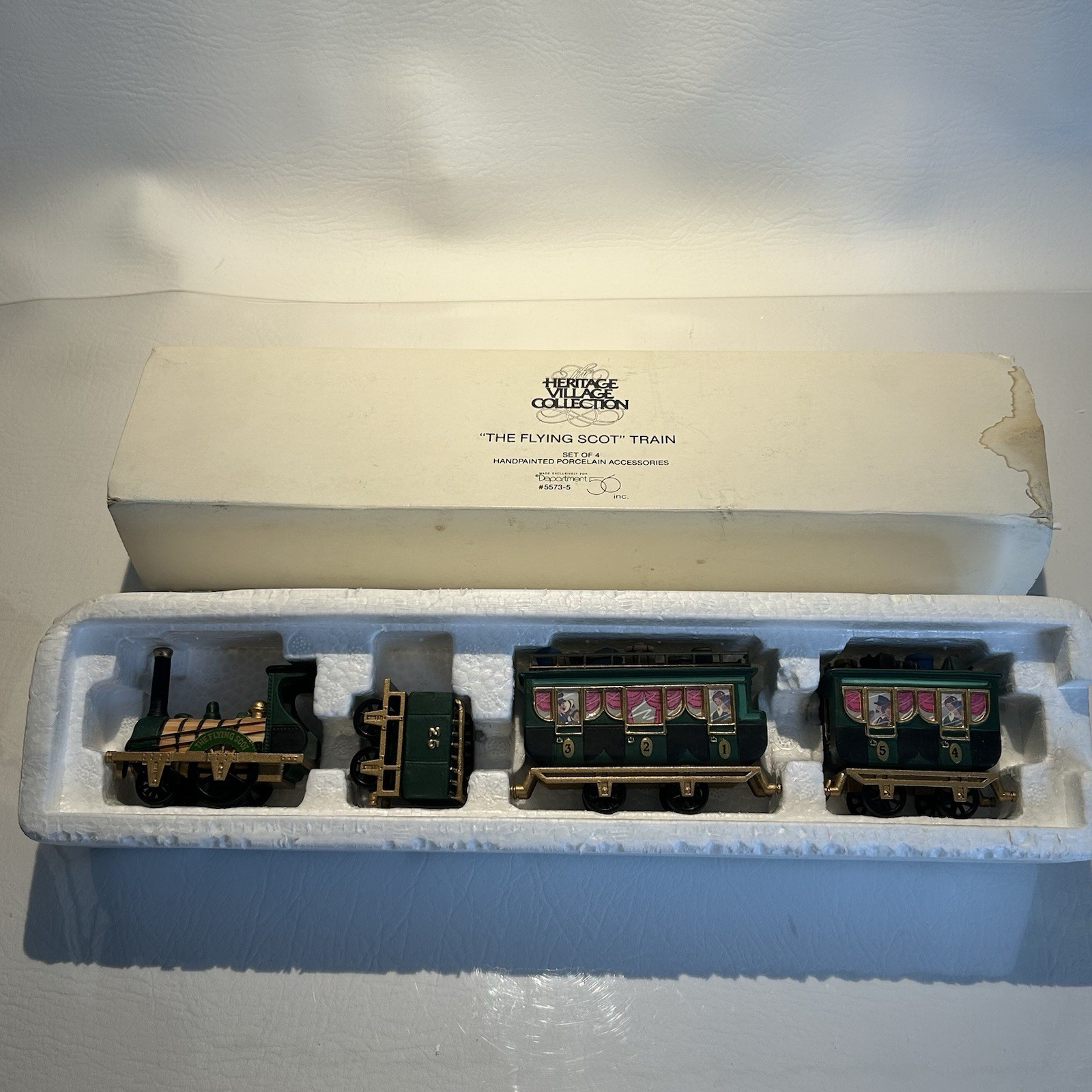Dept 56 Heritage Village “The Flying Scot” Train Accessories Set Of 4 Retired