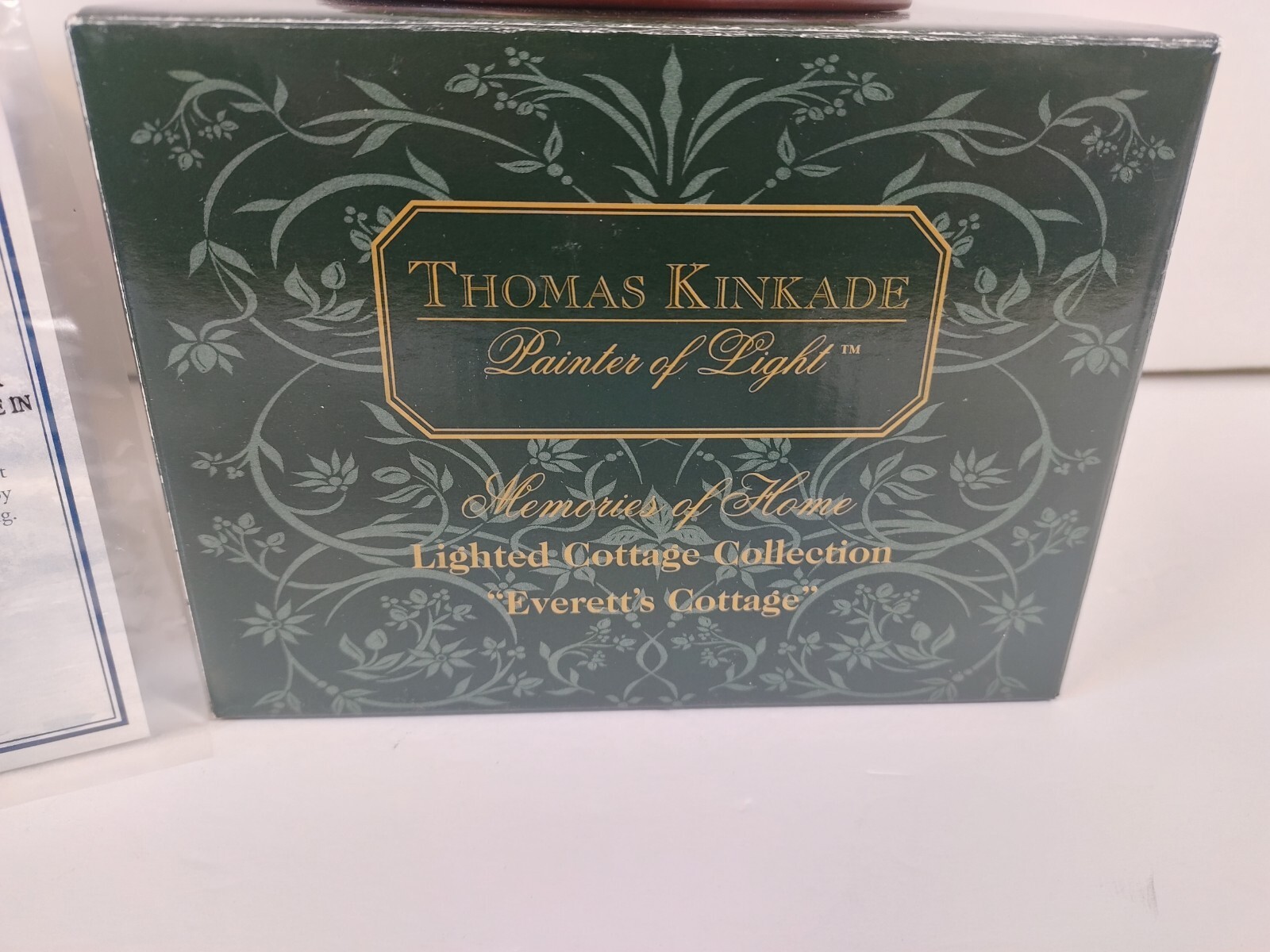 Thomas Kinkade Painters of Light Everetts Cottage Memories of Home Lighted