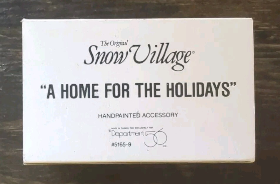 Dept 56 Snow Village “A Home For The Holidays” Bird House 5165-9 Retired