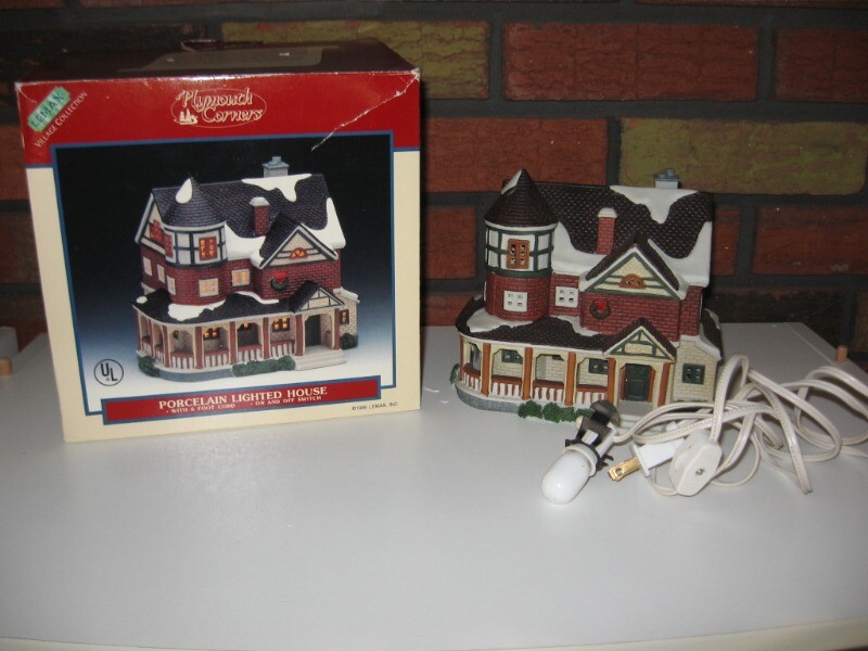 Lemax Plymouth Corners “Red 2 Storied” Lighted House Orig Box VGC