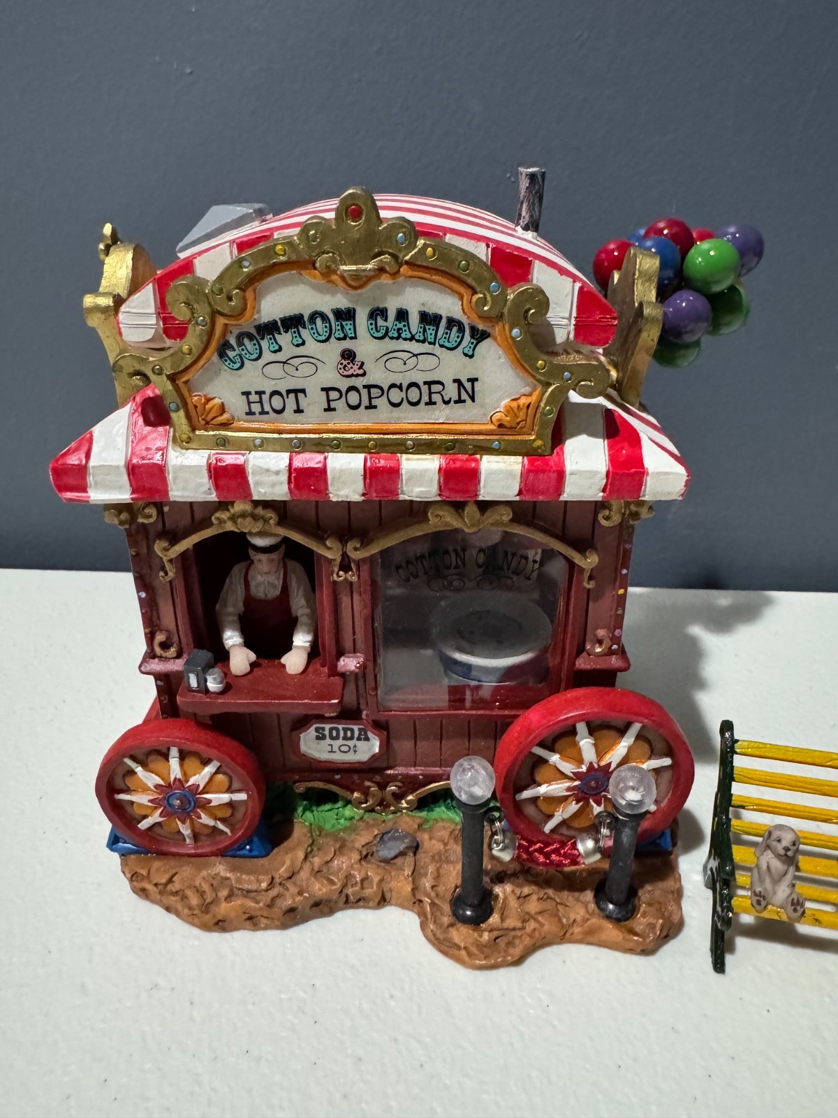 Lemax Carnival Food Kiosk COTTON CANDY & HOT POPCORN NEW NIB w/ BENCH + BOYS