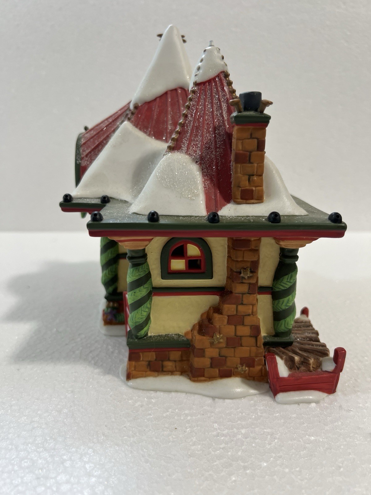 Dept. 56 – Santa’s Visiting Center – 1999 – No Box – Tested