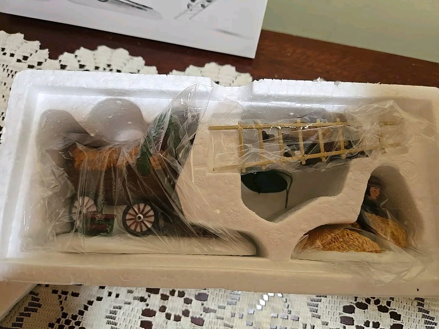 Department 56 Heritage Village Thatchers Set of 3 Straw Hay Cart Autumn #5829-7