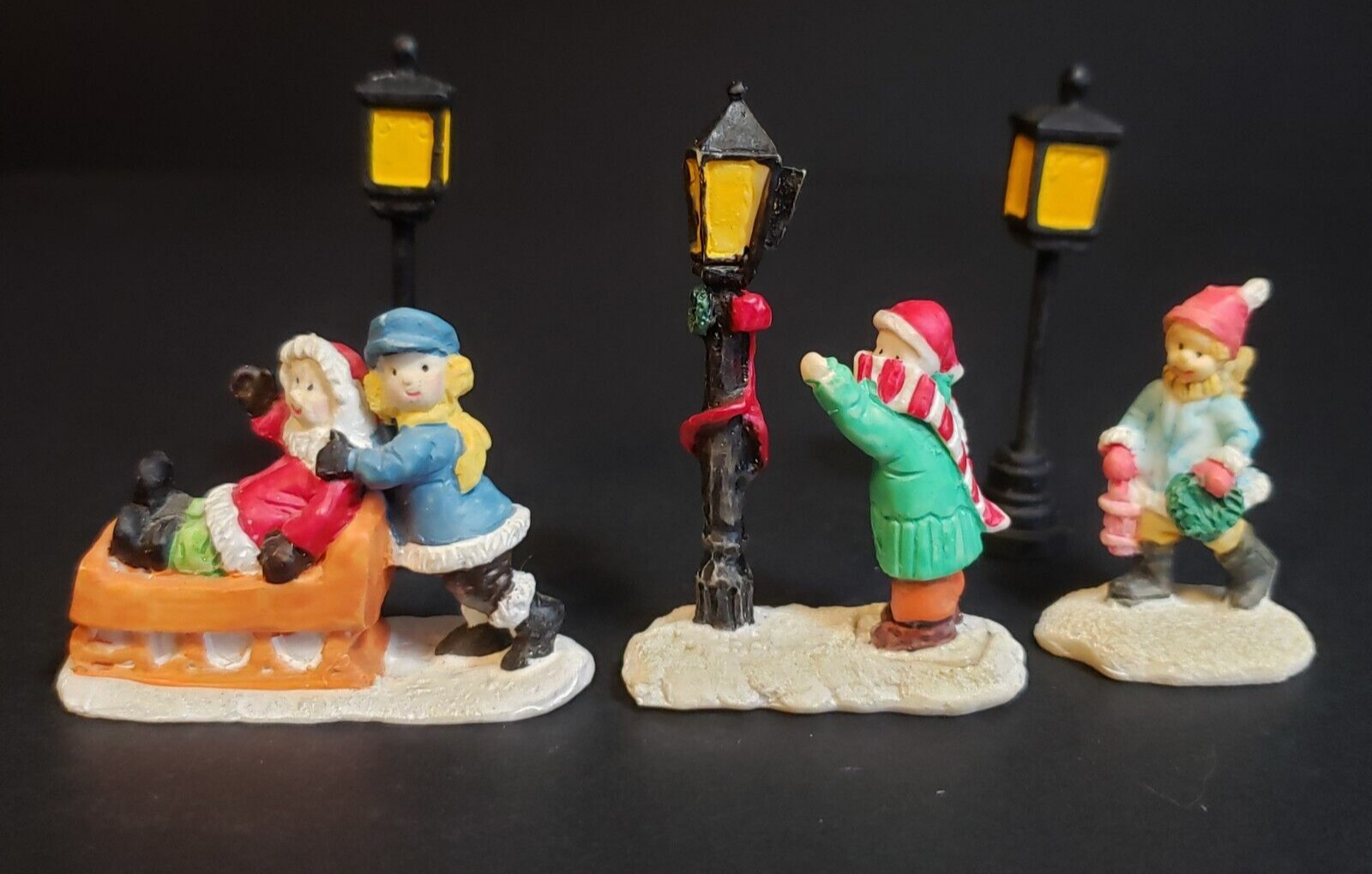 Grandeur Noel Christmas Village Town 5PC Figure Set Children 2 -Light Lamp Posts