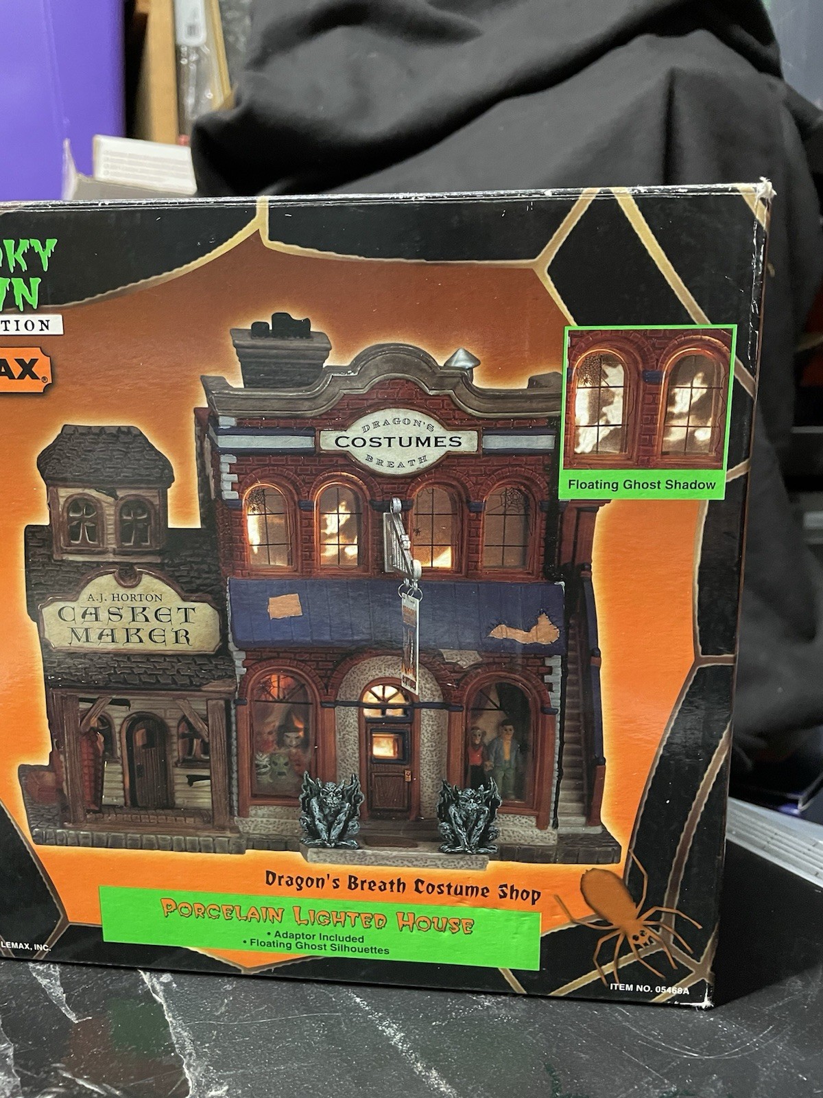 Lemax Spooky Town Dragon’s Breath Costume Shop Porcelain – Used