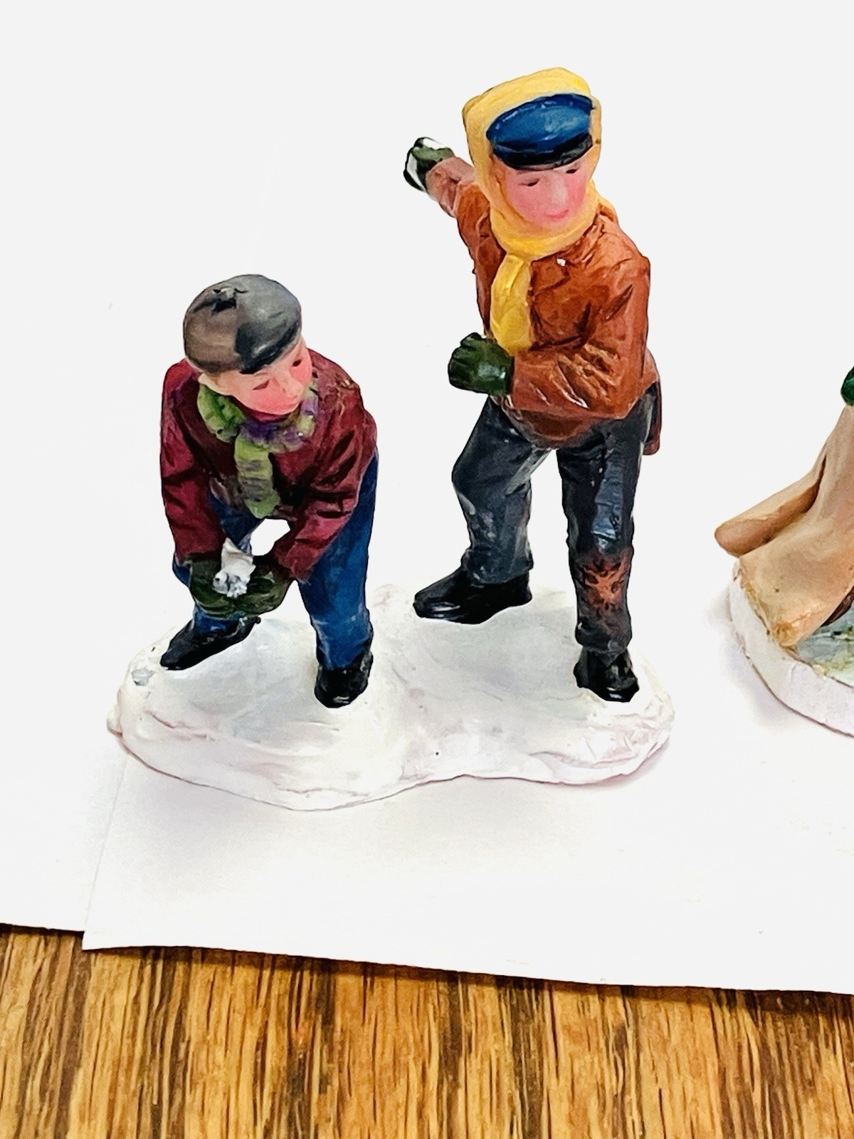 Lemax Christmas Village Figures Set Of 3 Minor Wear