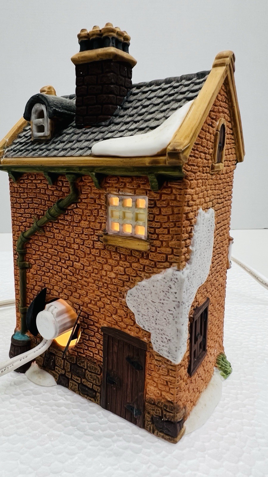 Dept 56 Heritage Village Collection “Geo Weeton Watchmaker” 59269 Excellent !