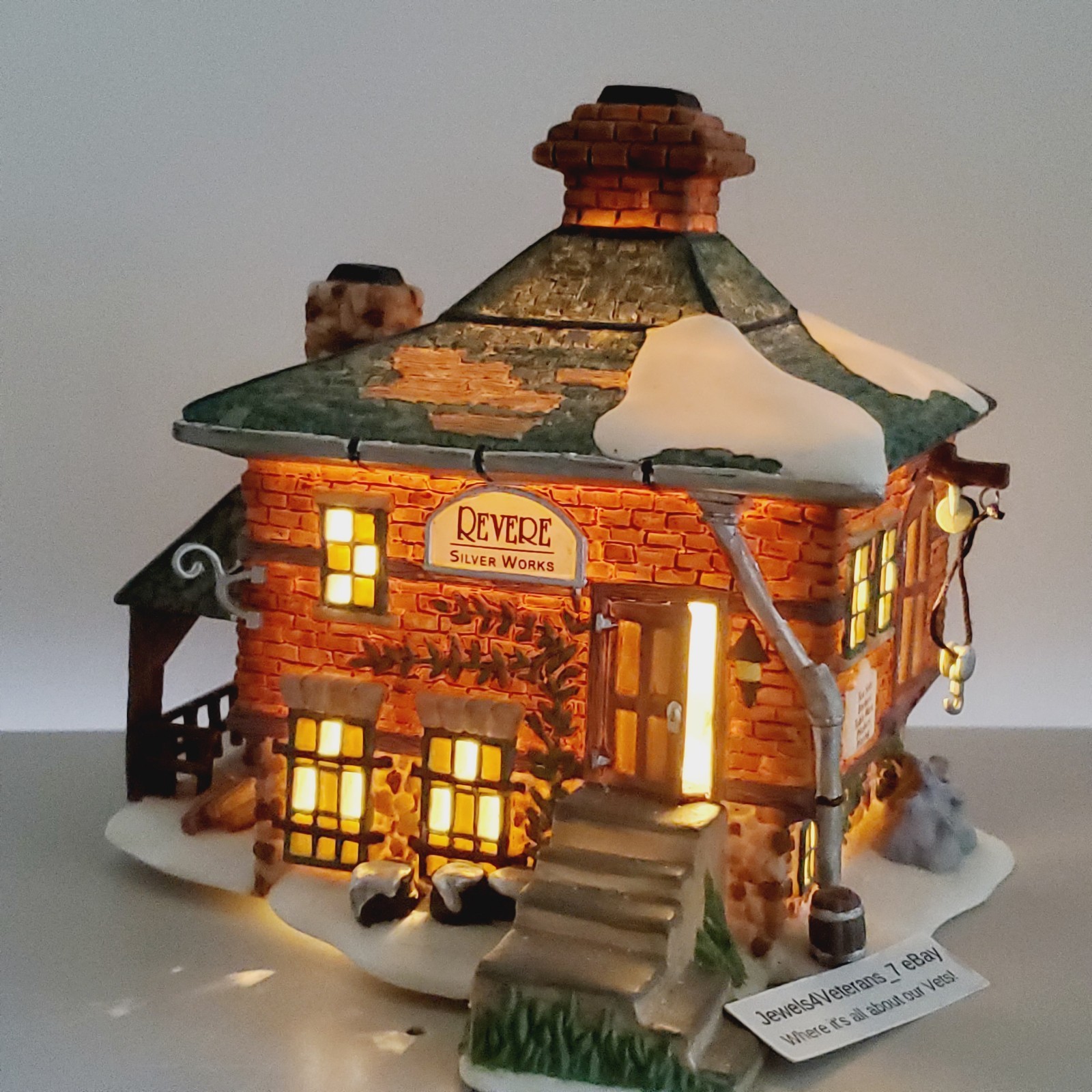 Dept 56 Revere No Styrofoam or box. Great condition. Please see photos💖