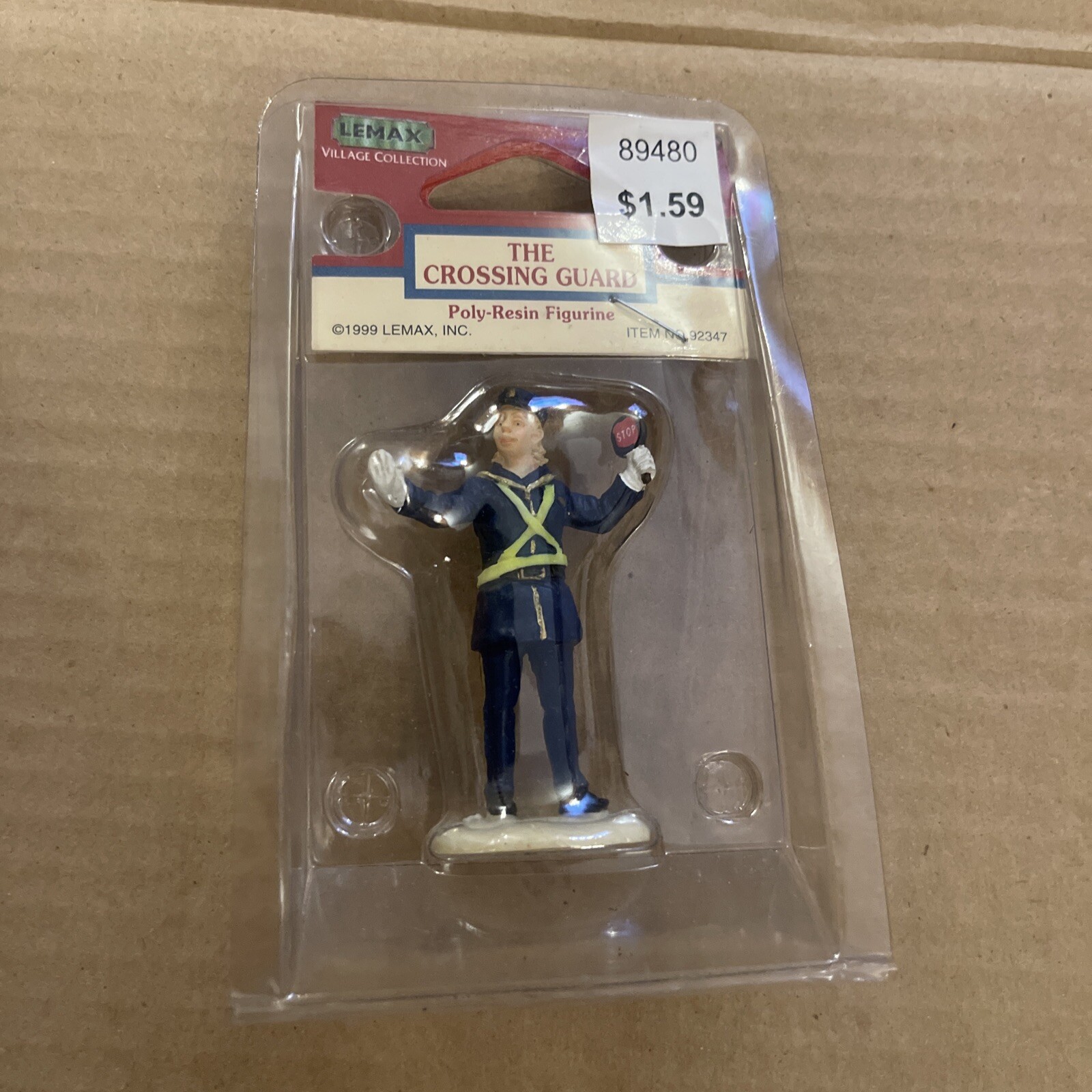VTG 99 Lemax Village Collection The Crossin Guard Poly Resin Figurine 92347