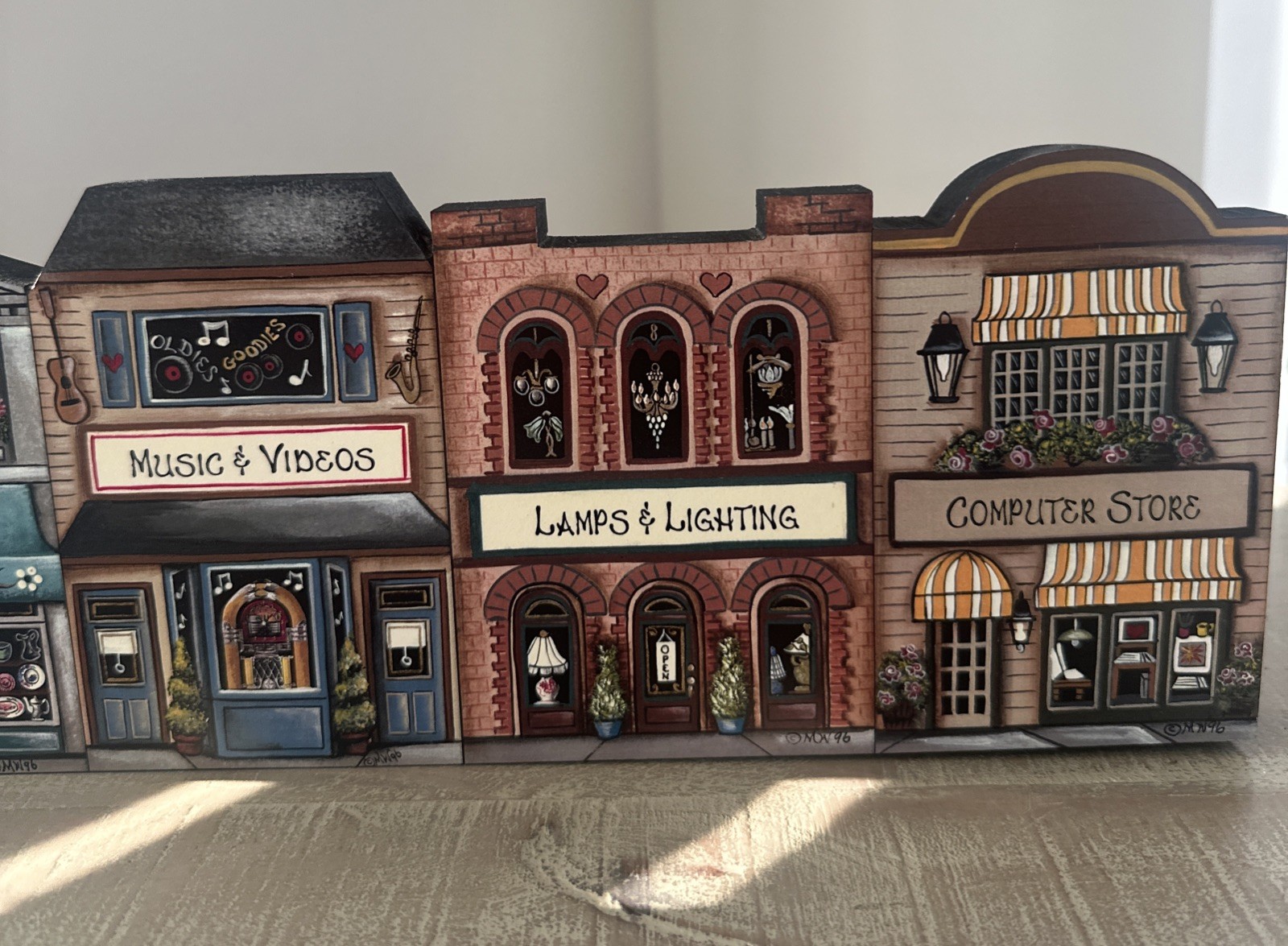 VTG 1996 Brandywine Wood Work Attached Busy St Stores . Shelf Sitter