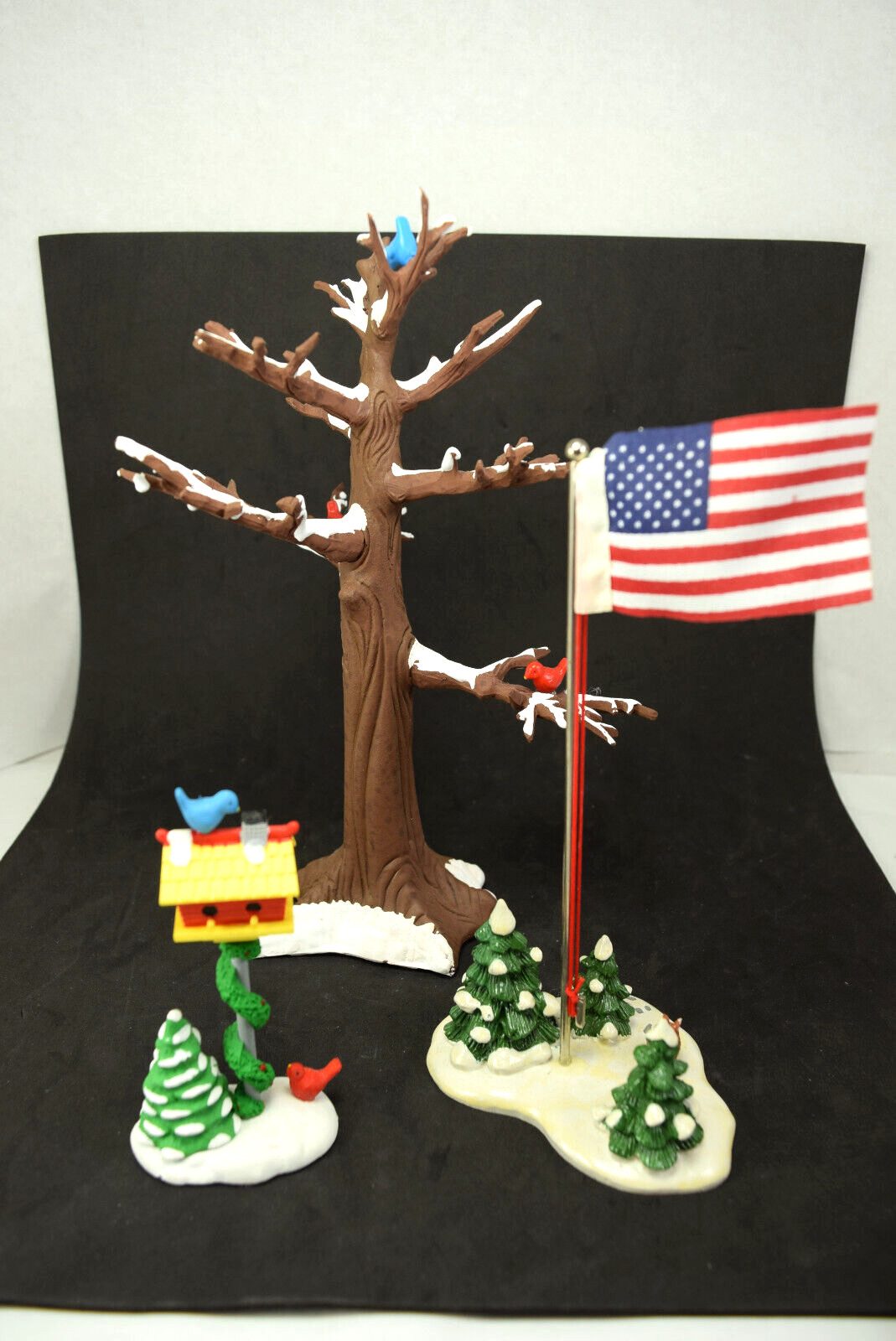Dept 56 Village Flag Pole 51772 Bird House 5165-9 Brown Snow Tree