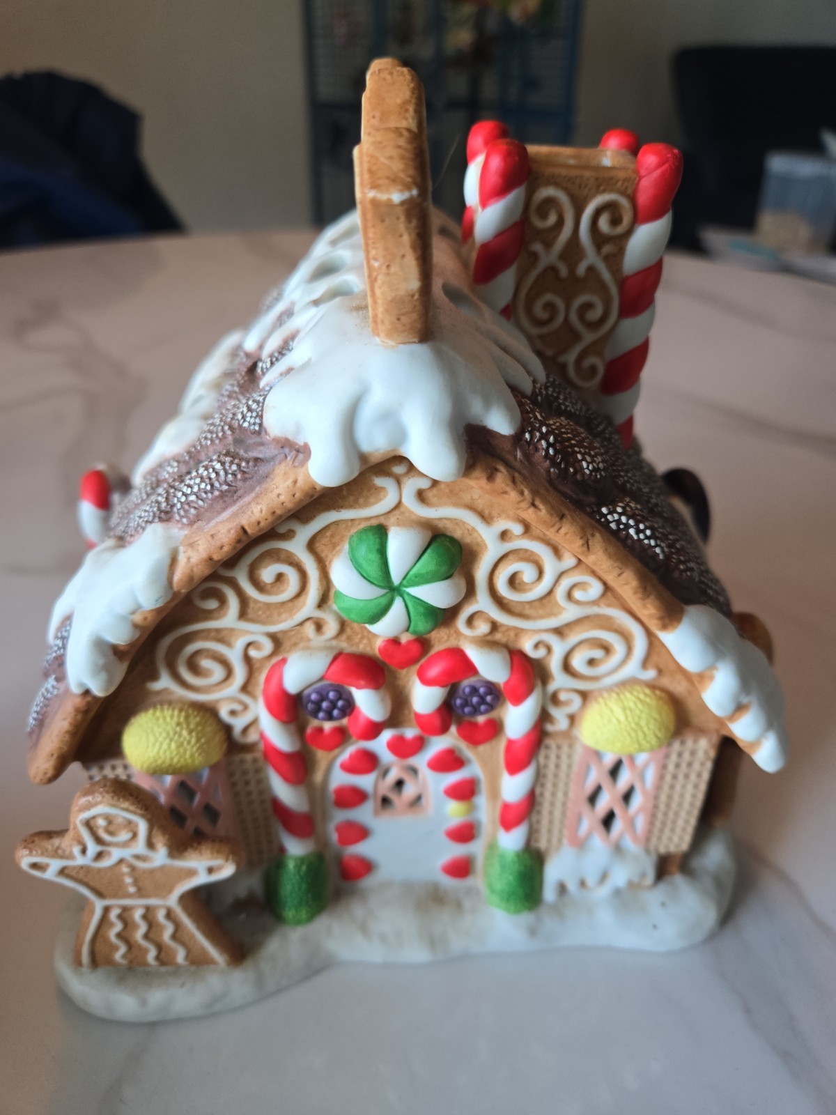 Party Lite Gingerbread Tea House Christmas Candy and Cookie House *Bonus house