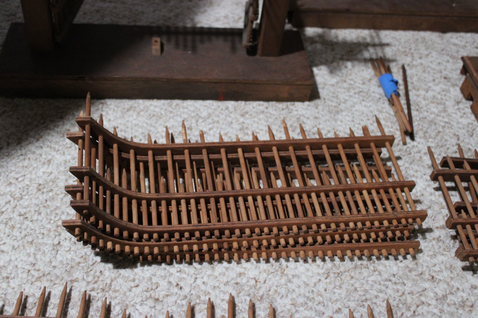 ANTIQUE VICTORIAN ASIAN CHINESE MINIATURE FENCE GATES XMAS VILLAGE RAILROAD WOOD