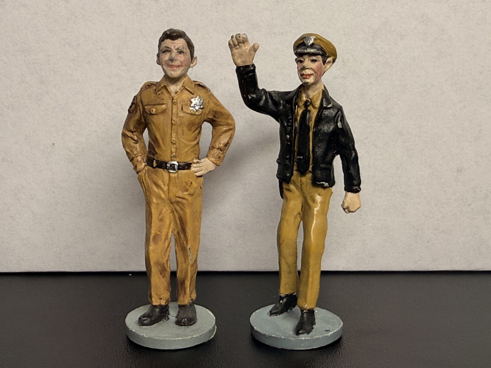 Hawthorne Village Welcome to Mayberry – Andy Griffith & Barney Fife Figurines