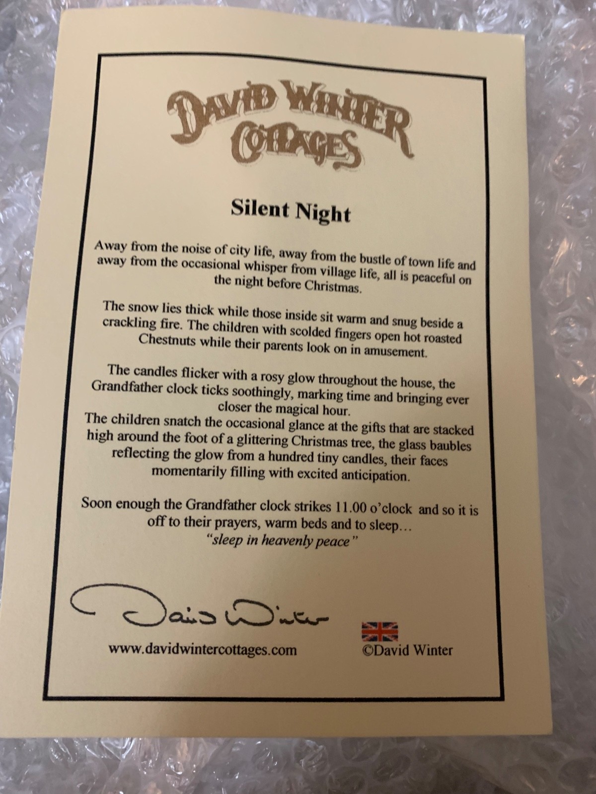 David Winter Silent Night Cottage British Hand made and Hand Painted