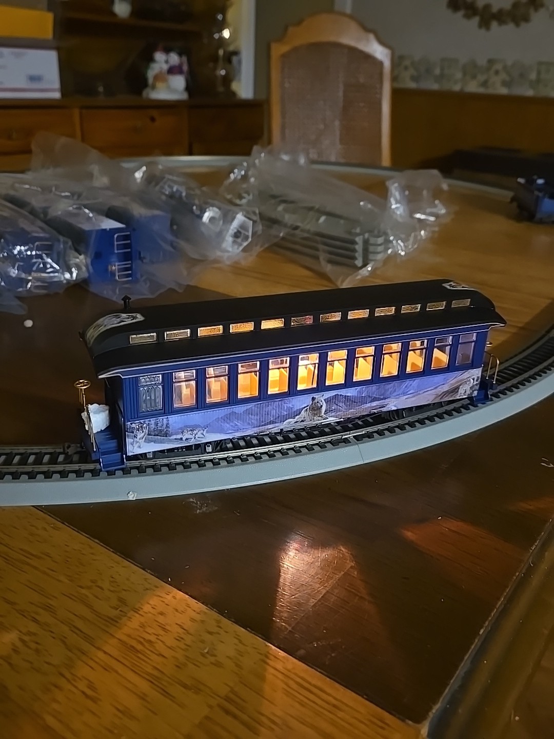 Hawthorne Moonlight Train Lighted Observation Car w/track Split & Stop