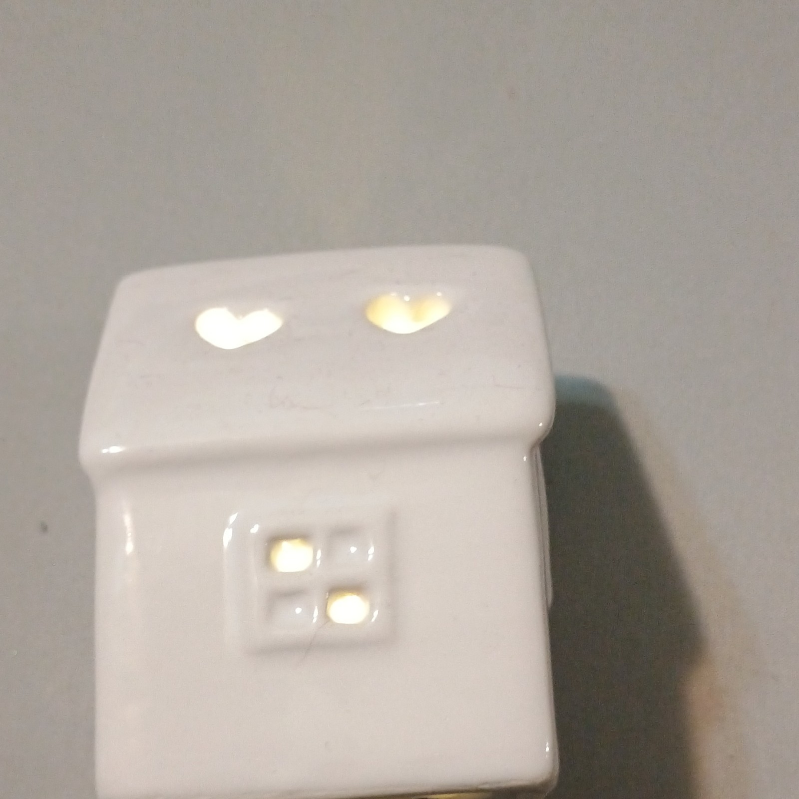 Ceramic Illuminated White House Decor with Red Door Modern Seasonal Accent