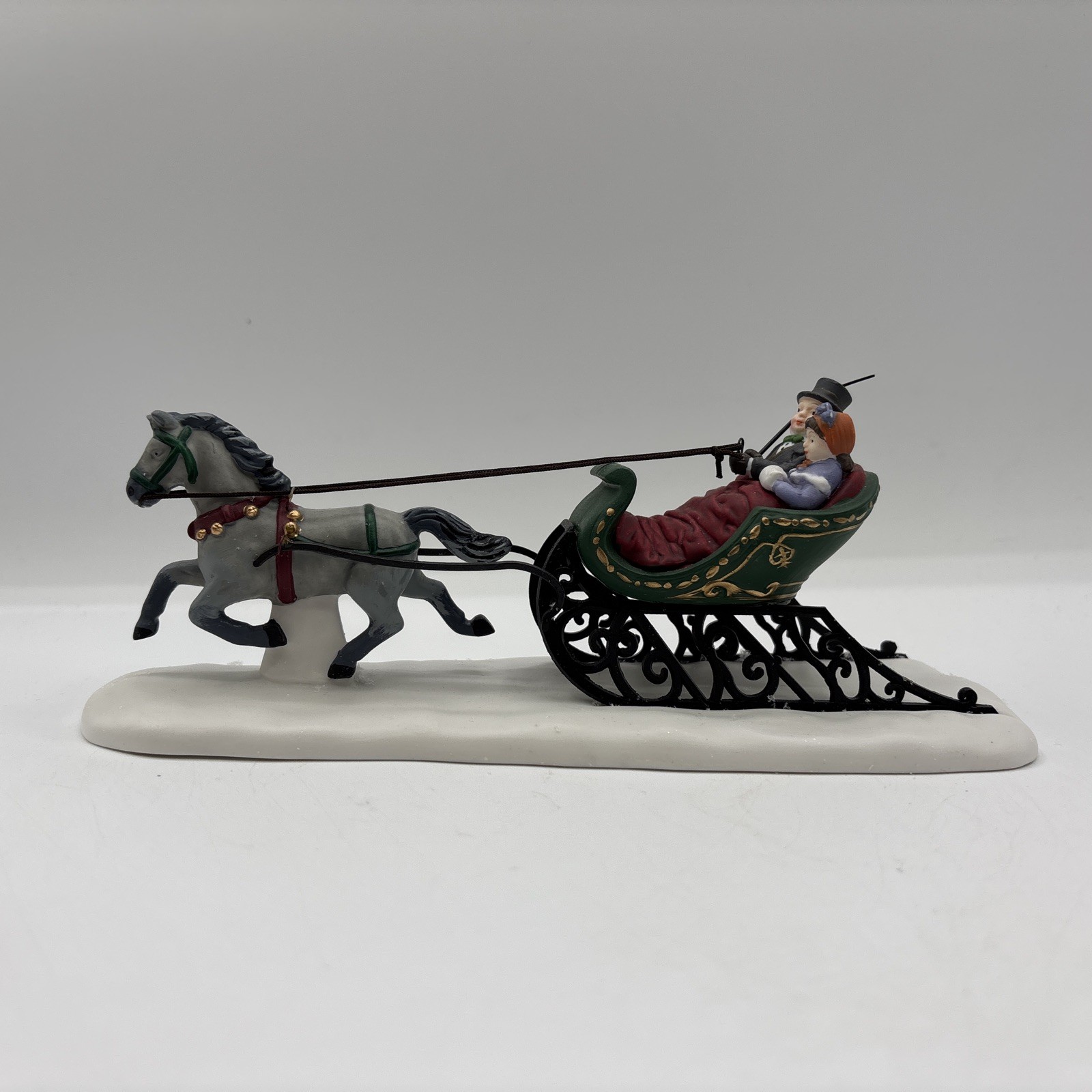 Department 56 1989 Vintage Heritage Village Dashing Through The Snow 58203 EUC