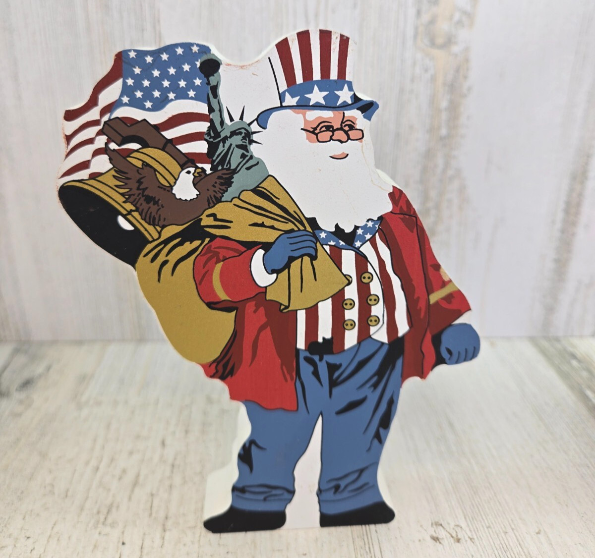 Cat’s Meow Village Patriotic Santa Shelf Sitter #01-1101 2001