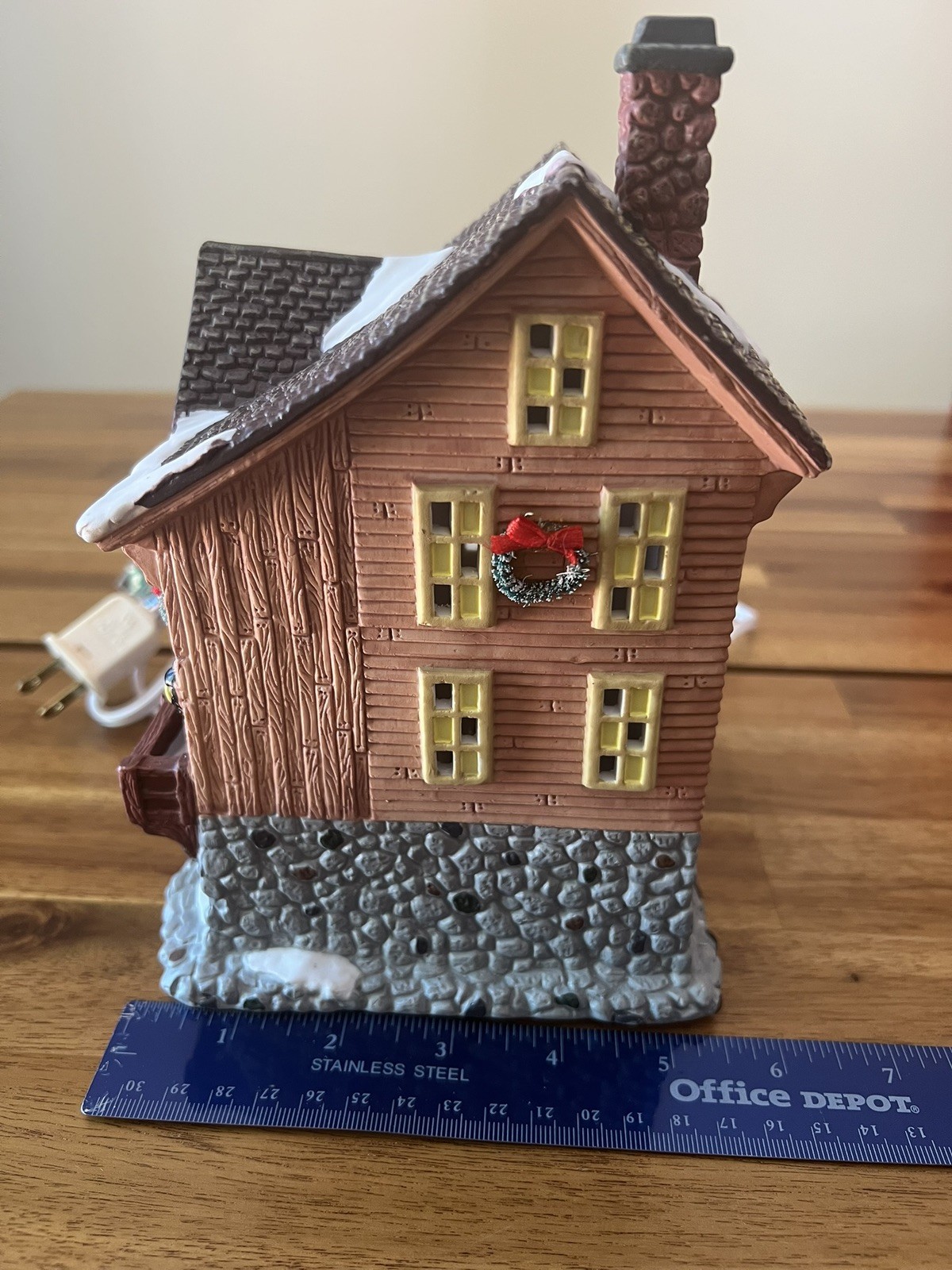 1999 Vintage St. Nicholas Square Christmas Village Illuminated Bennett Bros Mill