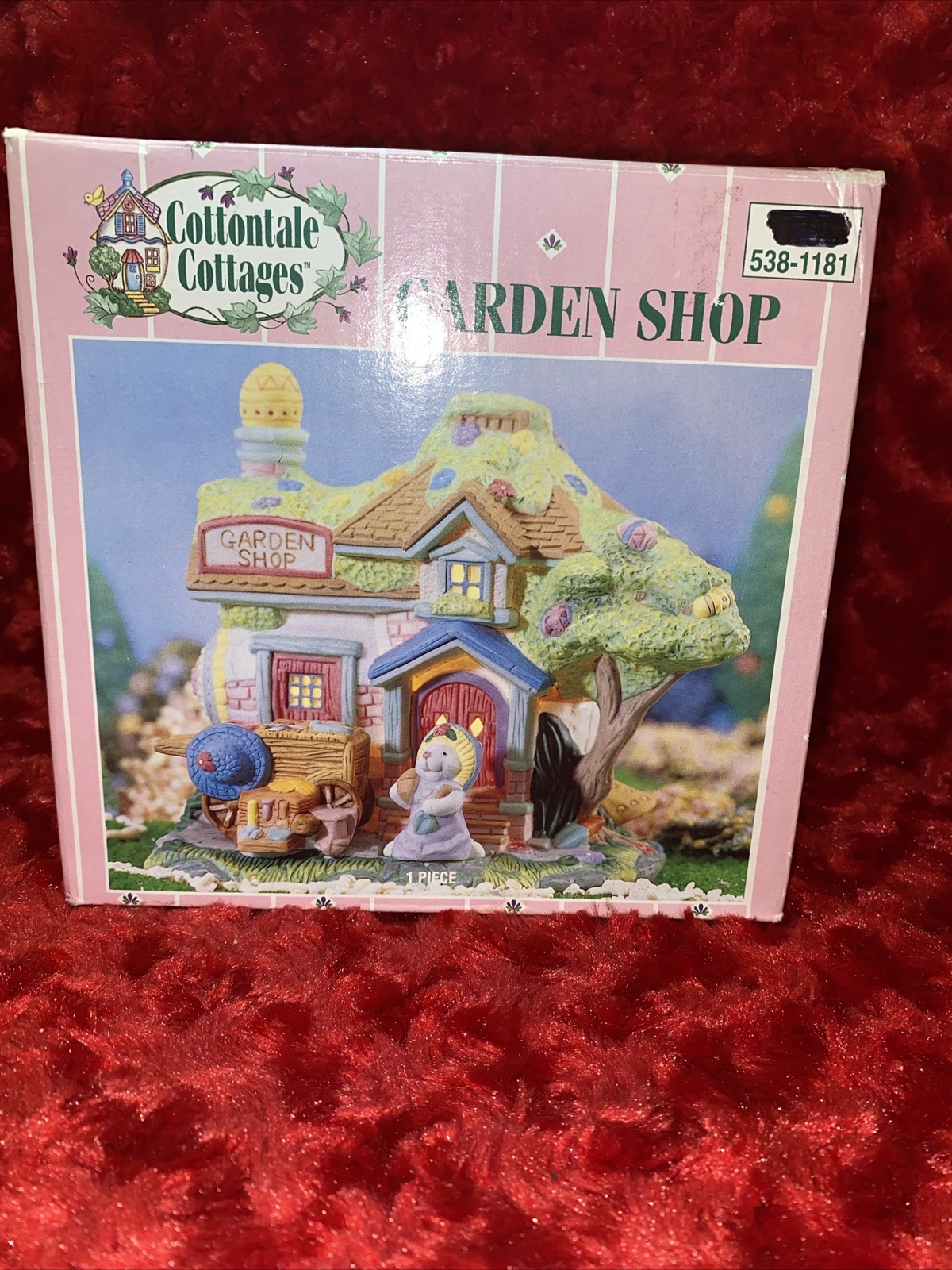 Easter House Cottontale Cottages 2001 Porcelain Garden Shop 538-1181 No Light