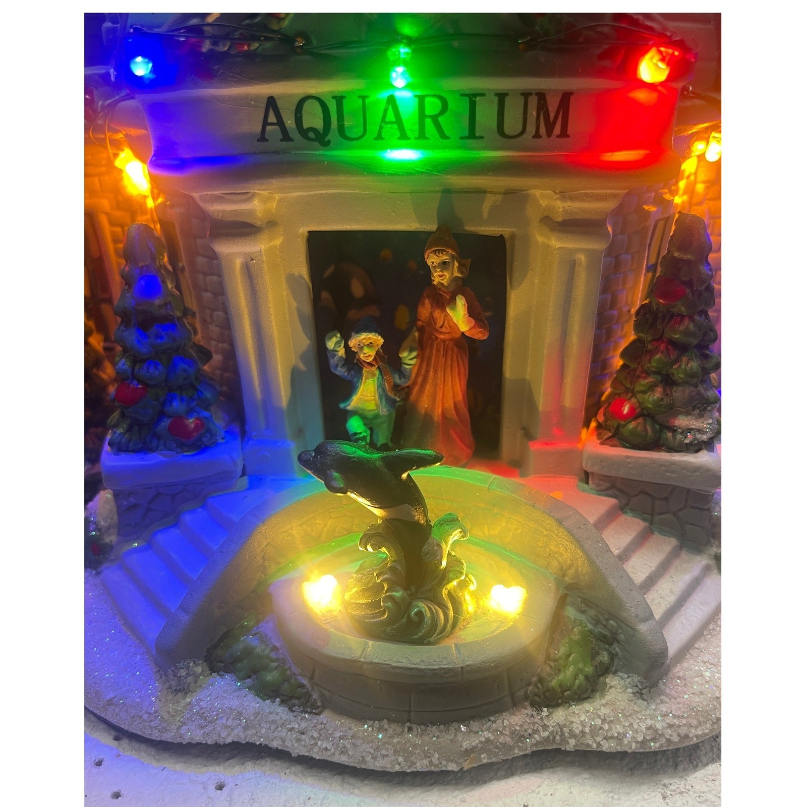 Carole Towne Collection 2022 AQUARIUM LED Light Up Christmas Village 4950847