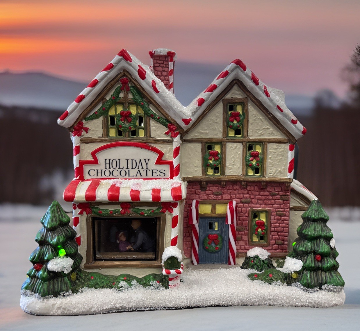 2013 St. Nicholas Square Village Collection “Holiday Chocolates” Works Mint/Box