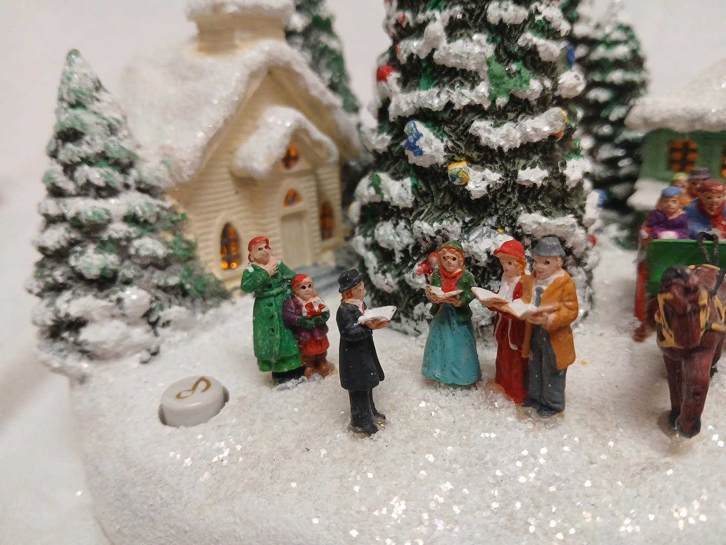 Thomas Kinkade St. Nicholas Circle Christmas Village Figurine 2011 Teleflora