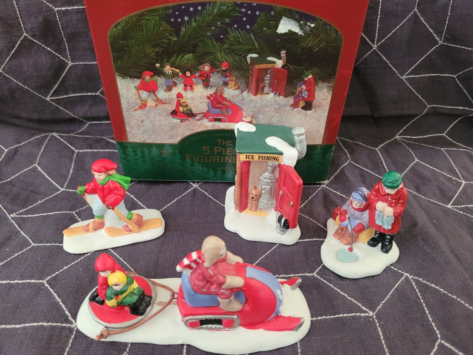 1997 Seasonal Specialties Authentic Christmas Valley Incomplete Figurine Set
