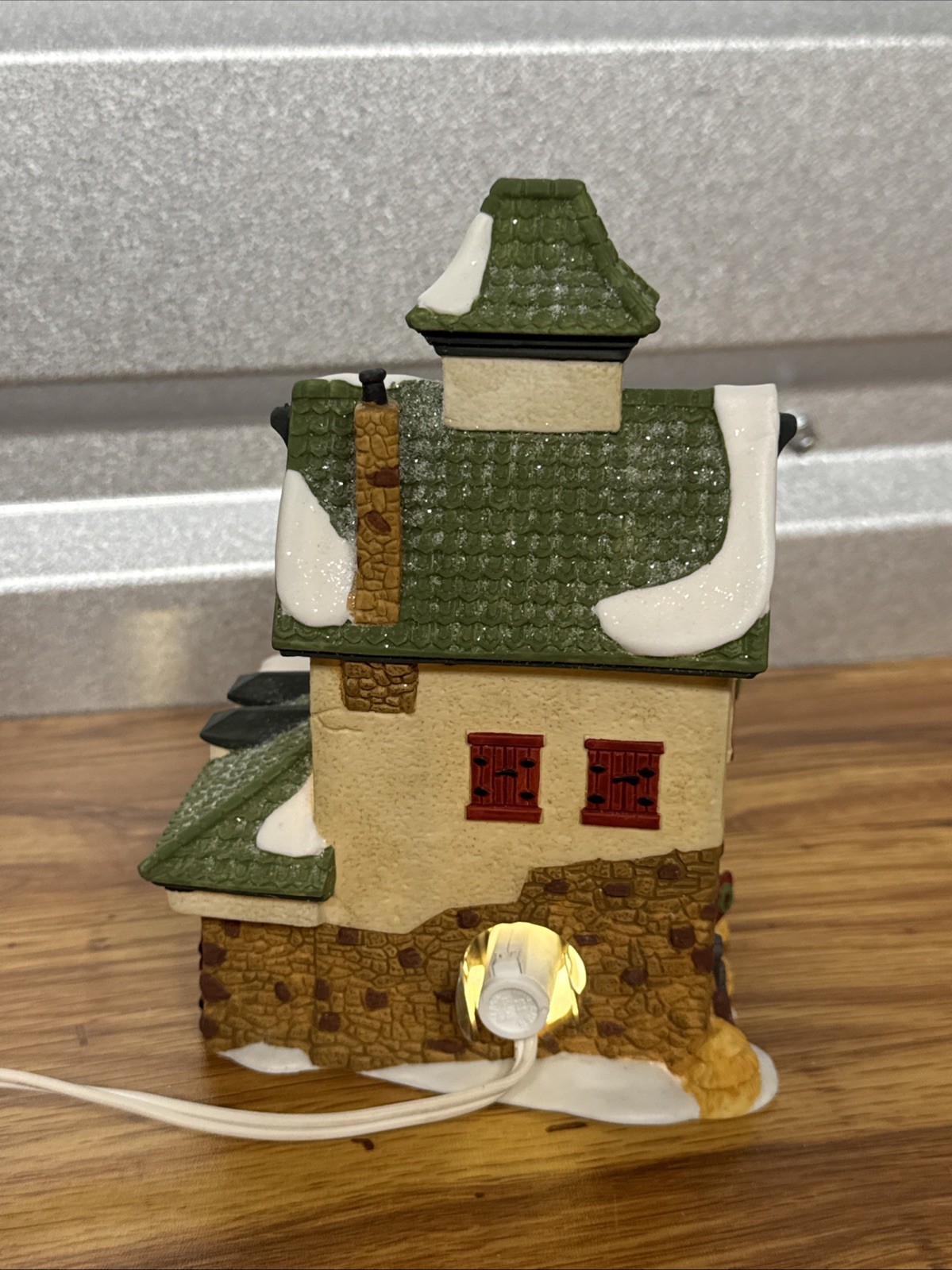 Dept 56 Reindeer Barn North Pole Series 5601-4 Heritage Village Christmas in Box