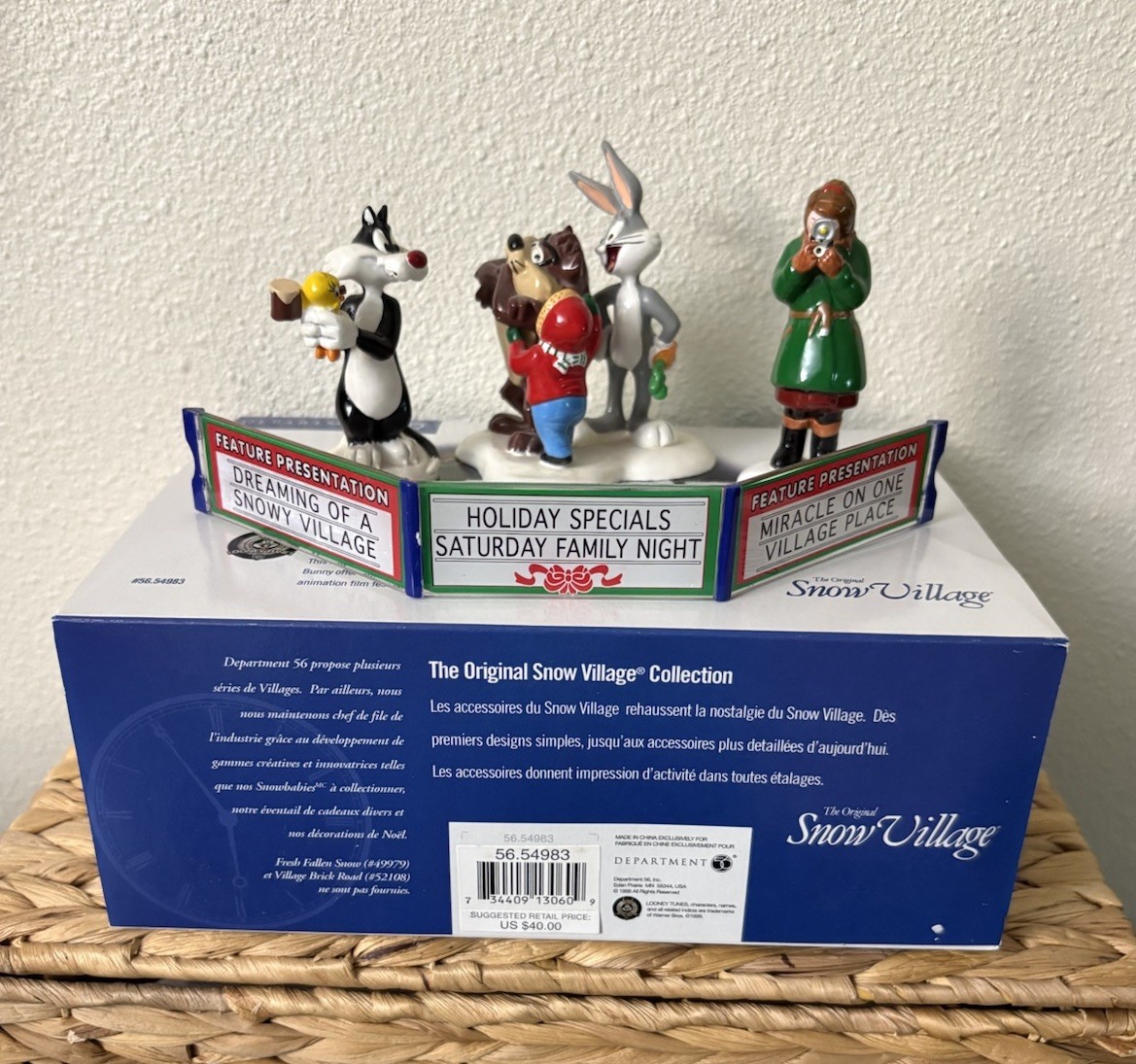 Snow Village Looney Tunes Animation Film Festival Dept 56 Accessory original box